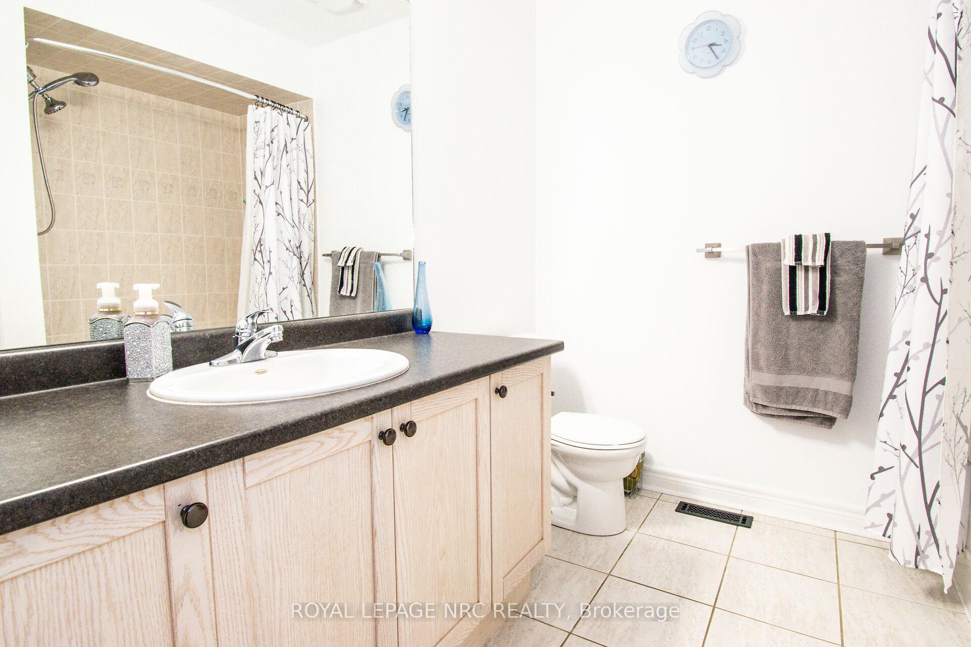 Photo 35 of 29 Colonel Lyall Street, St. Catharines, Secord Woods — HOMEH