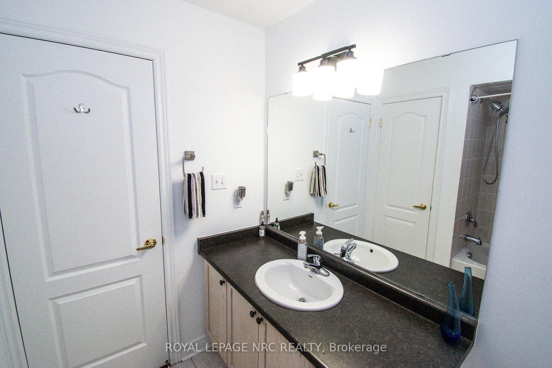 Photo 37 of 29 Colonel Lyall Street, St. Catharines, Secord Woods — HOMEH