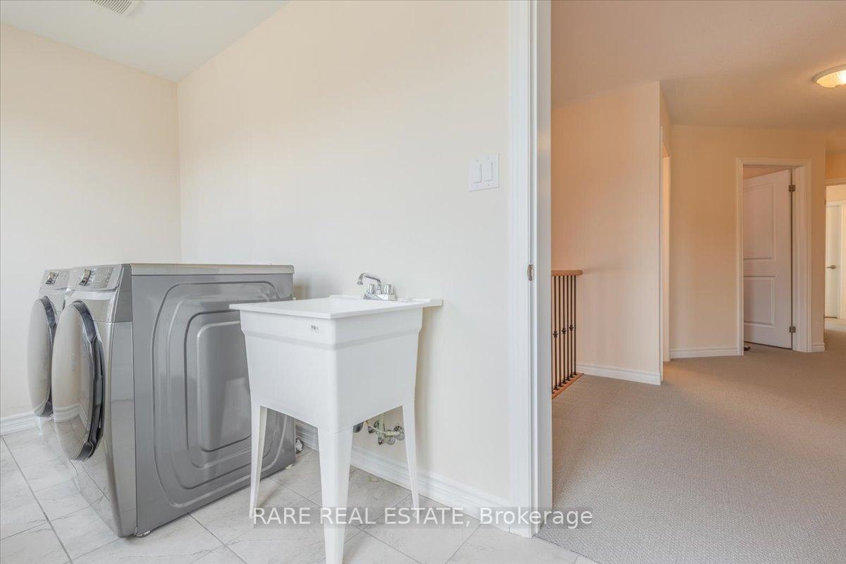 Photo 24 of 82 Rugman Crescent, Springwater, Centre Vespra — HOMEH