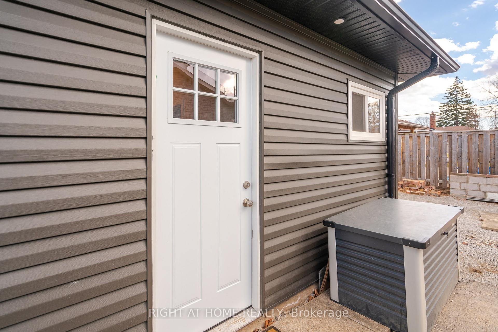 Photo 2 of Unit Basement, 2 Kilbourne Crescent, St. Catharines, Bunting/Linwell — HOMEH