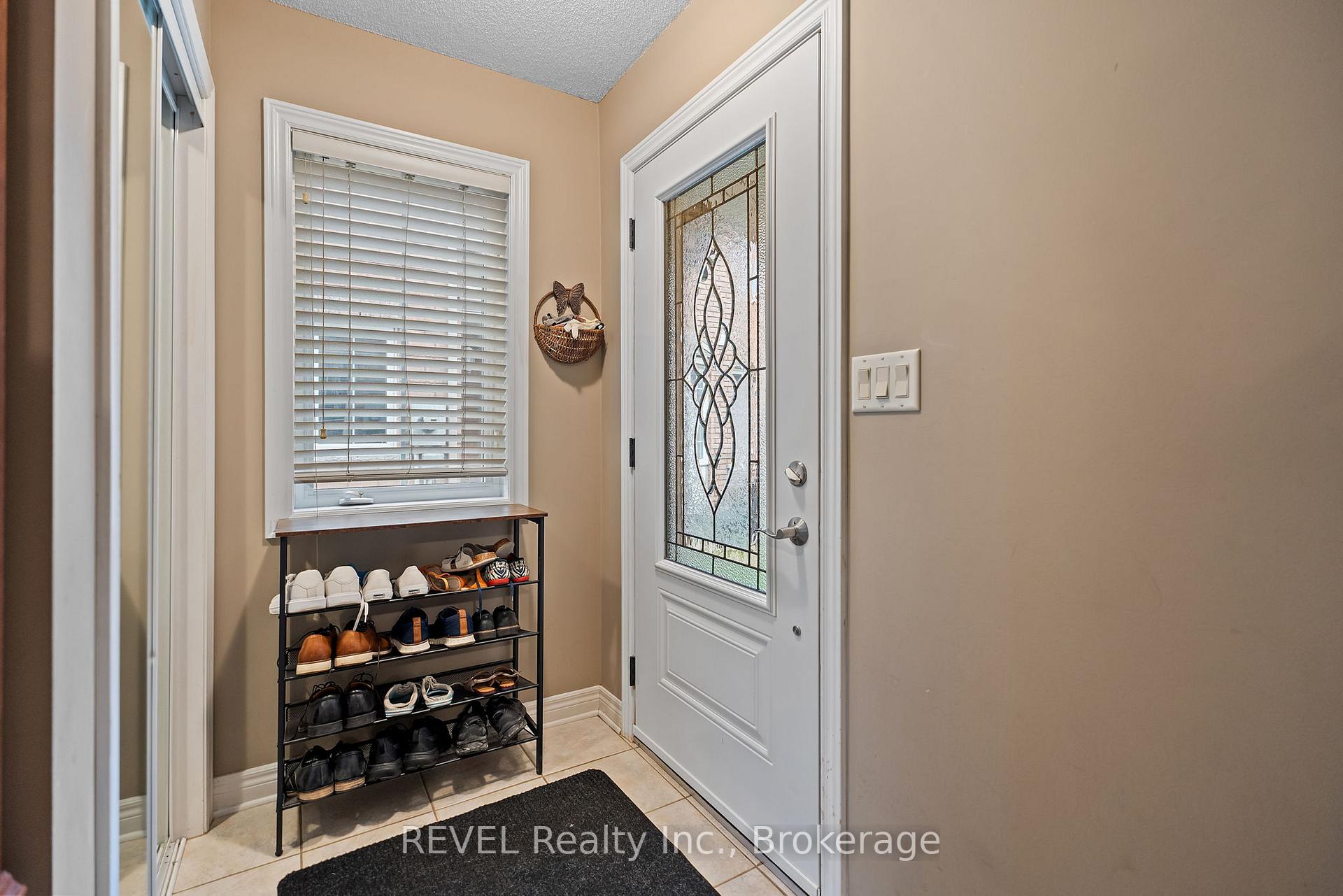 Photo 6 of Unit A, 20 Brown Drive, St. Catharines, Rykert/Vansickle — HOMEH