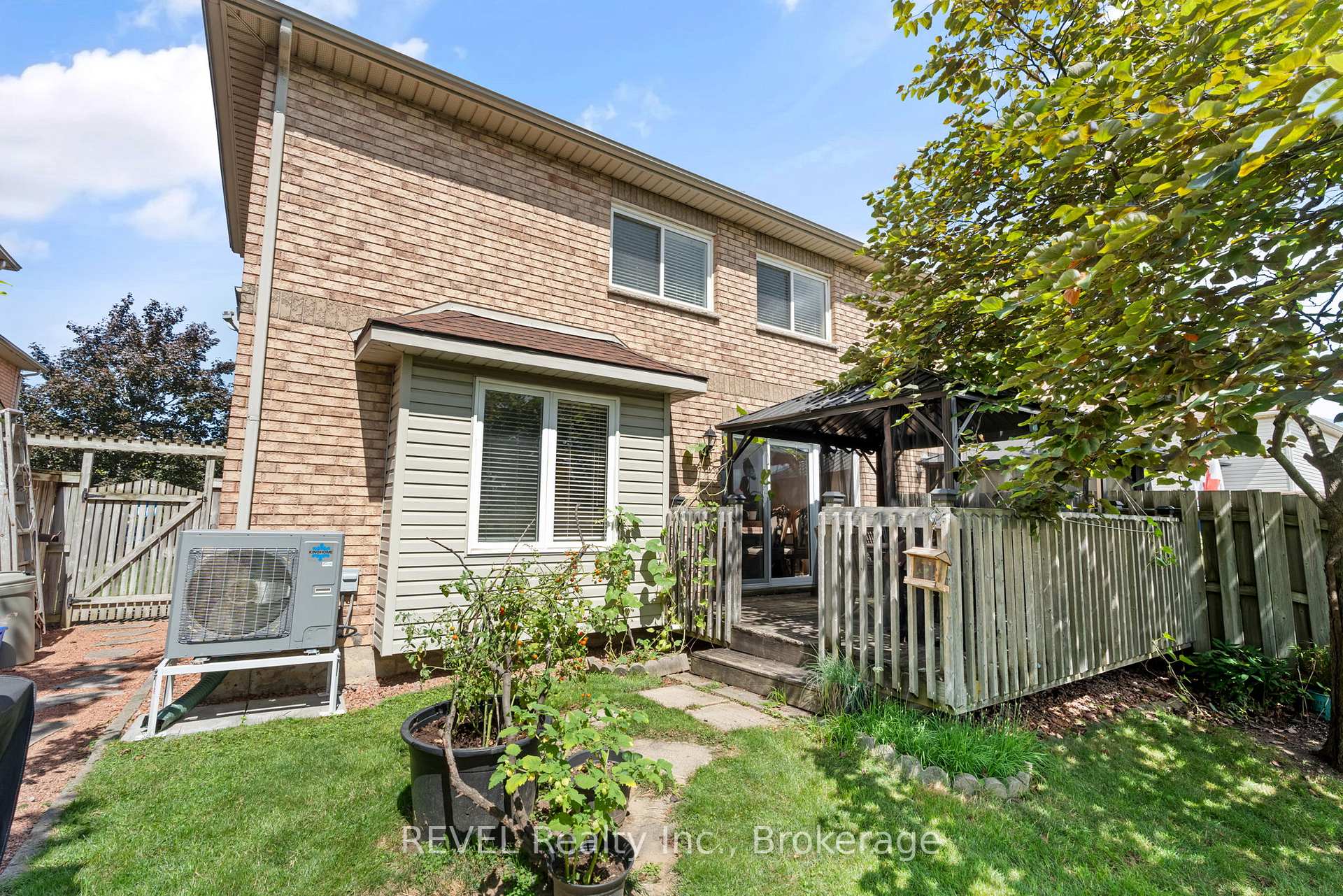 Photo 34 of Unit A, 20 Brown Drive, St. Catharines, Rykert/Vansickle — HOMEH