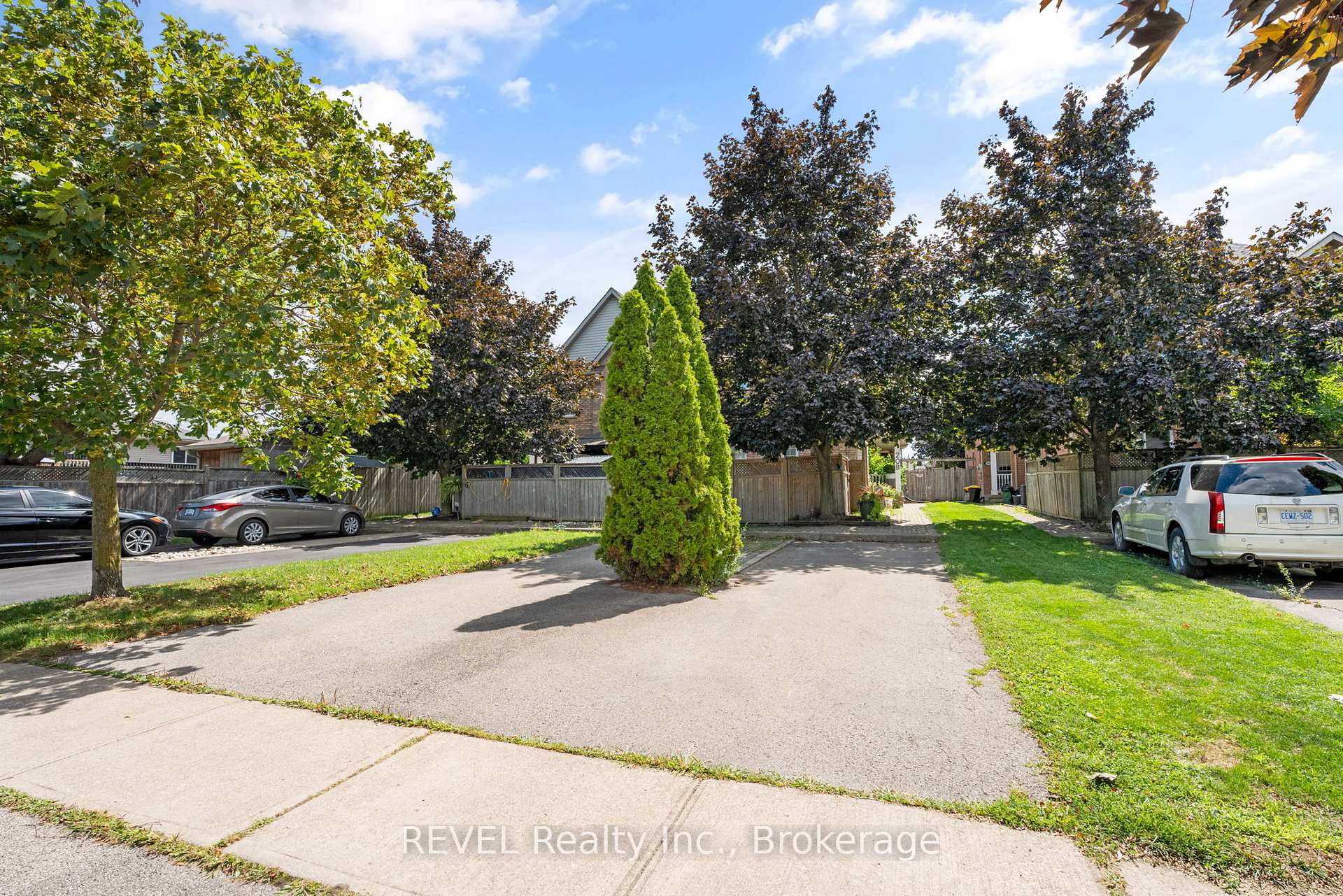 Photo 38 of Unit A, 20 Brown Drive, St. Catharines, Rykert/Vansickle — HOMEH