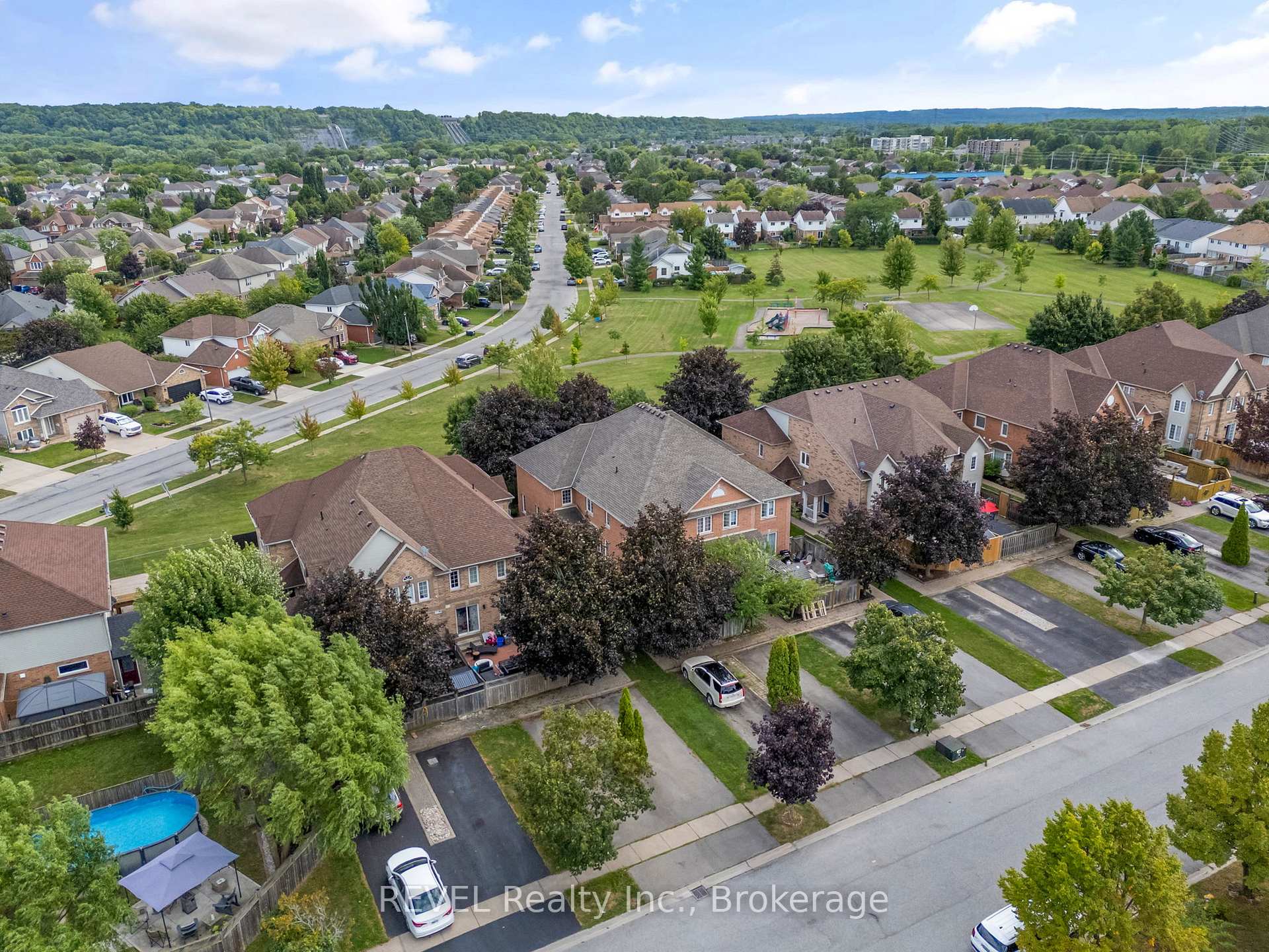 Photo 40 of Unit A, 20 Brown Drive, St. Catharines, Rykert/Vansickle — HOMEH