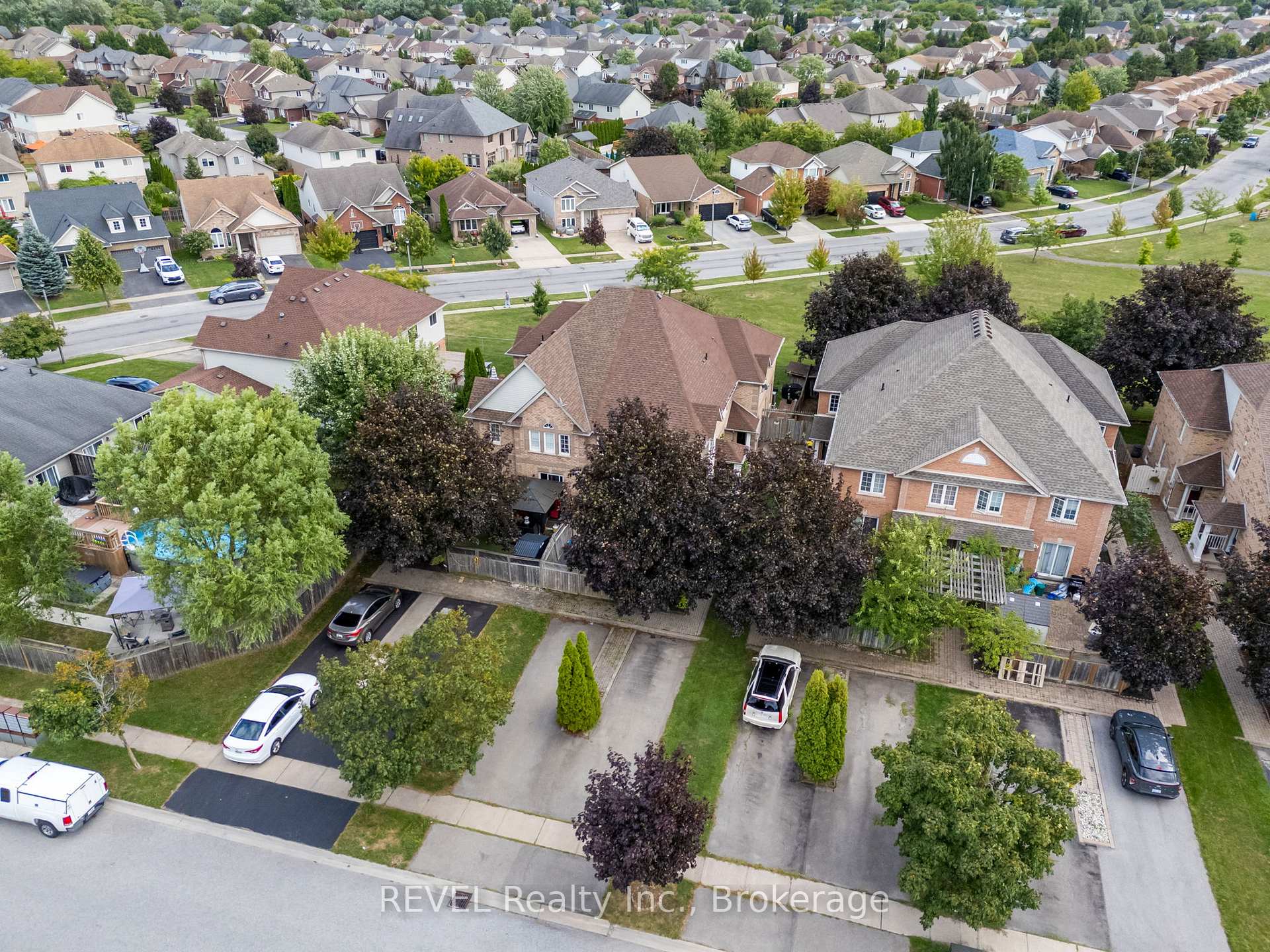Photo 41 of Unit A, 20 Brown Drive, St. Catharines, Rykert/Vansickle — HOMEH