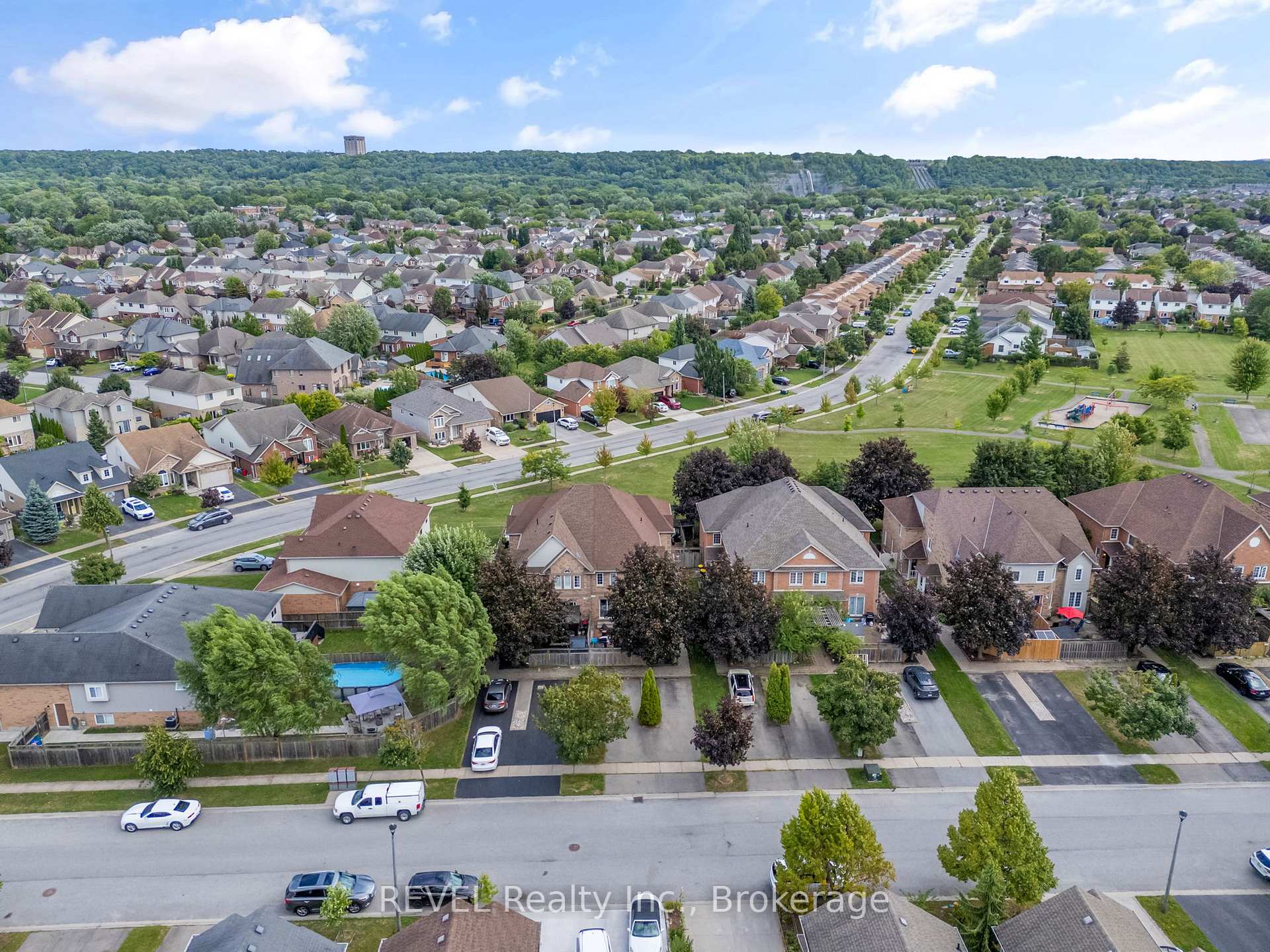 Photo 43 of Unit A, 20 Brown Drive, St. Catharines, Rykert/Vansickle — HOMEH