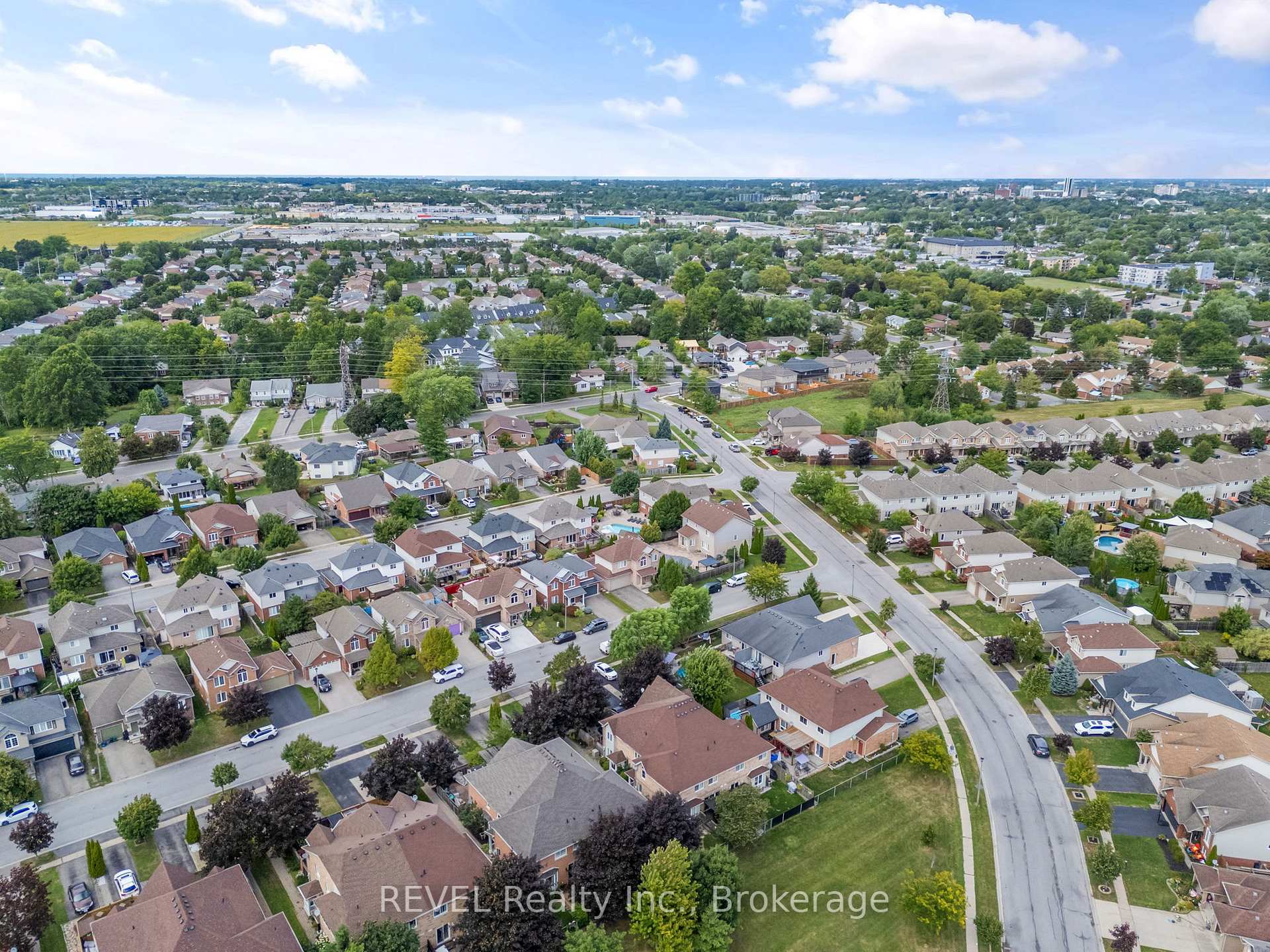 Photo 47 of Unit A, 20 Brown Drive, St. Catharines, Rykert/Vansickle — HOMEH