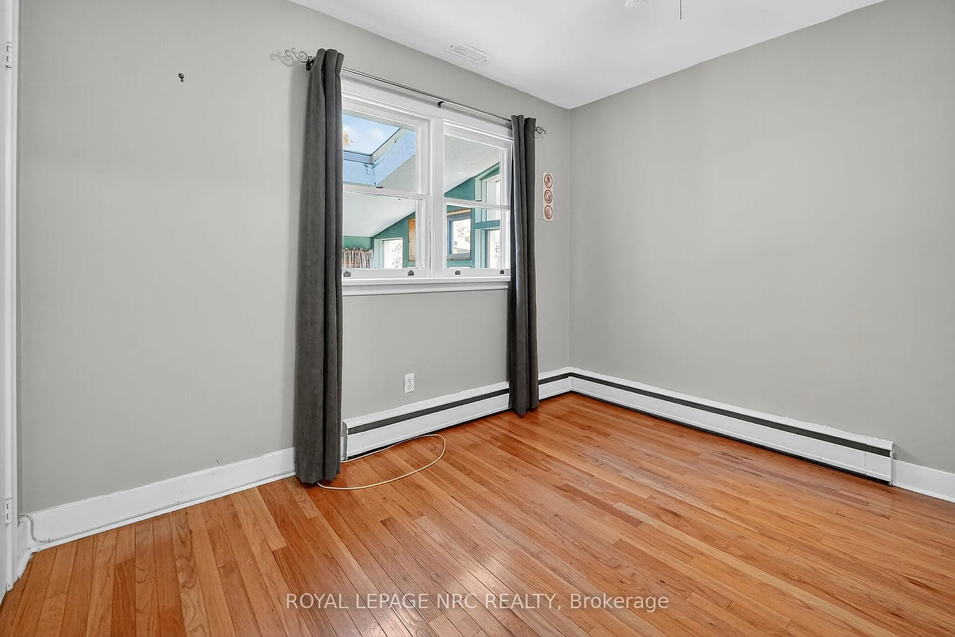 Photo 17 of 2 Mary Street, St. Catharines, Port Dalhousie — HOMEH