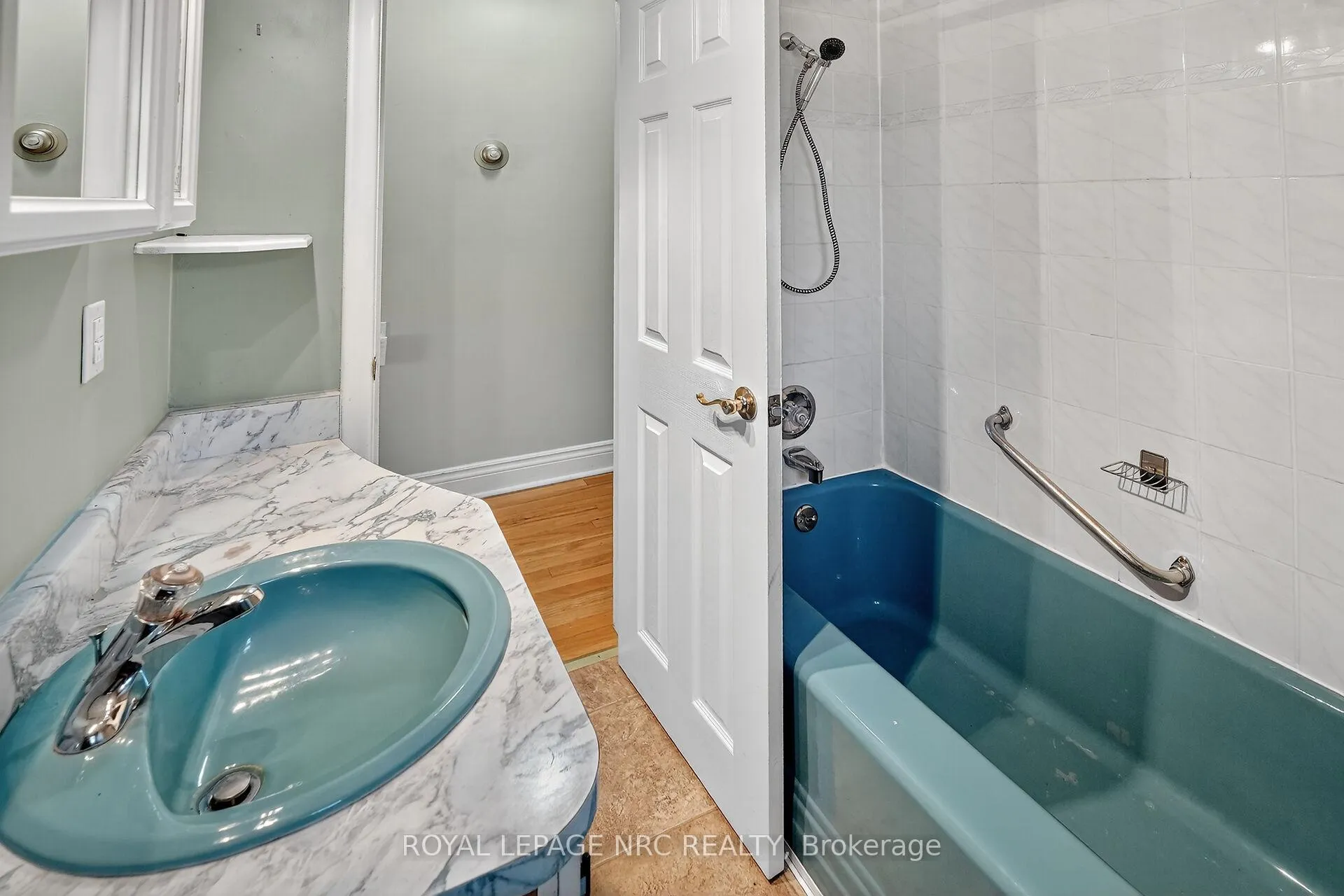 Photo 19 of 2 Mary Street, St. Catharines, Port Dalhousie — HOMEH