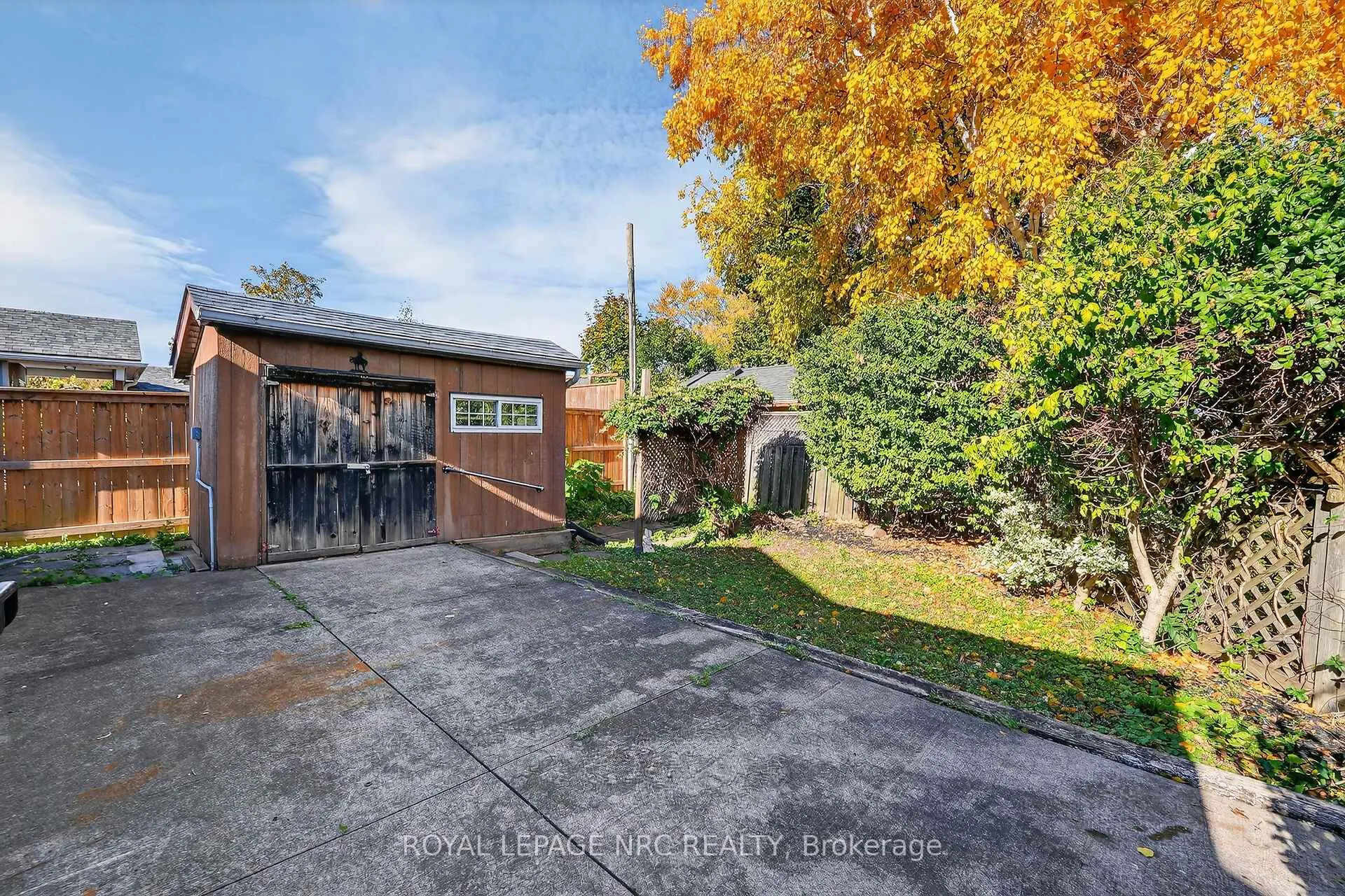 Photo 37 of 2 Mary Street, St. Catharines, Port Dalhousie — HOMEH