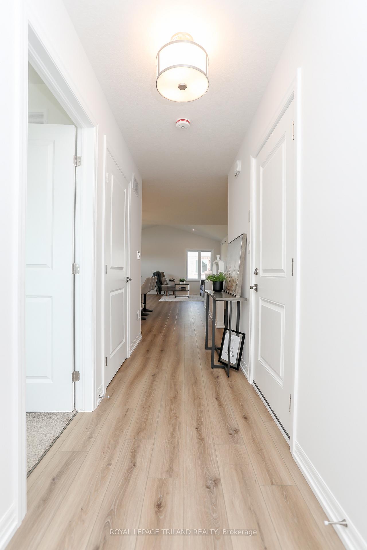 Photo 6 of 168 Renaissance Drive, St. Thomas — HOMEH