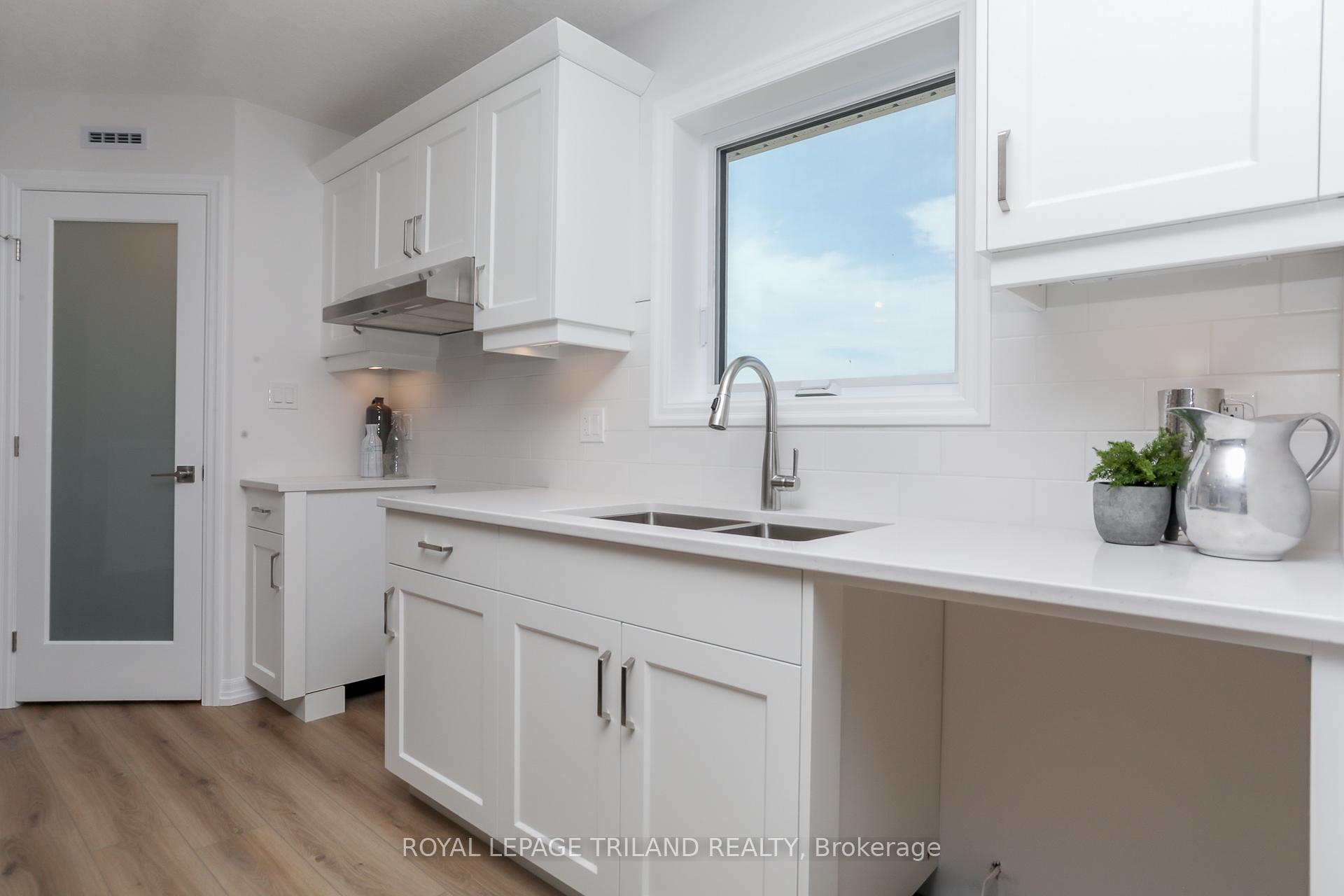 Photo 13 of 168 Renaissance Drive, St. Thomas — HOMEH