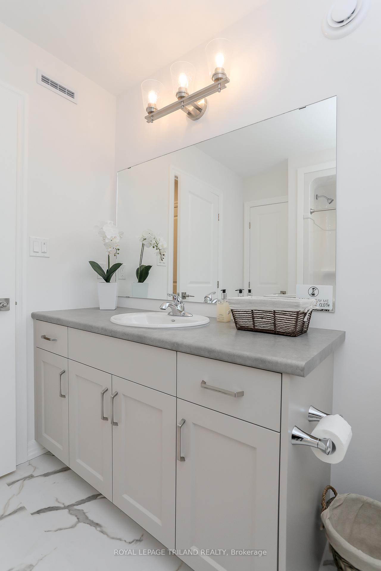 Photo 40 of 168 Renaissance Drive, St. Thomas — HOMEH