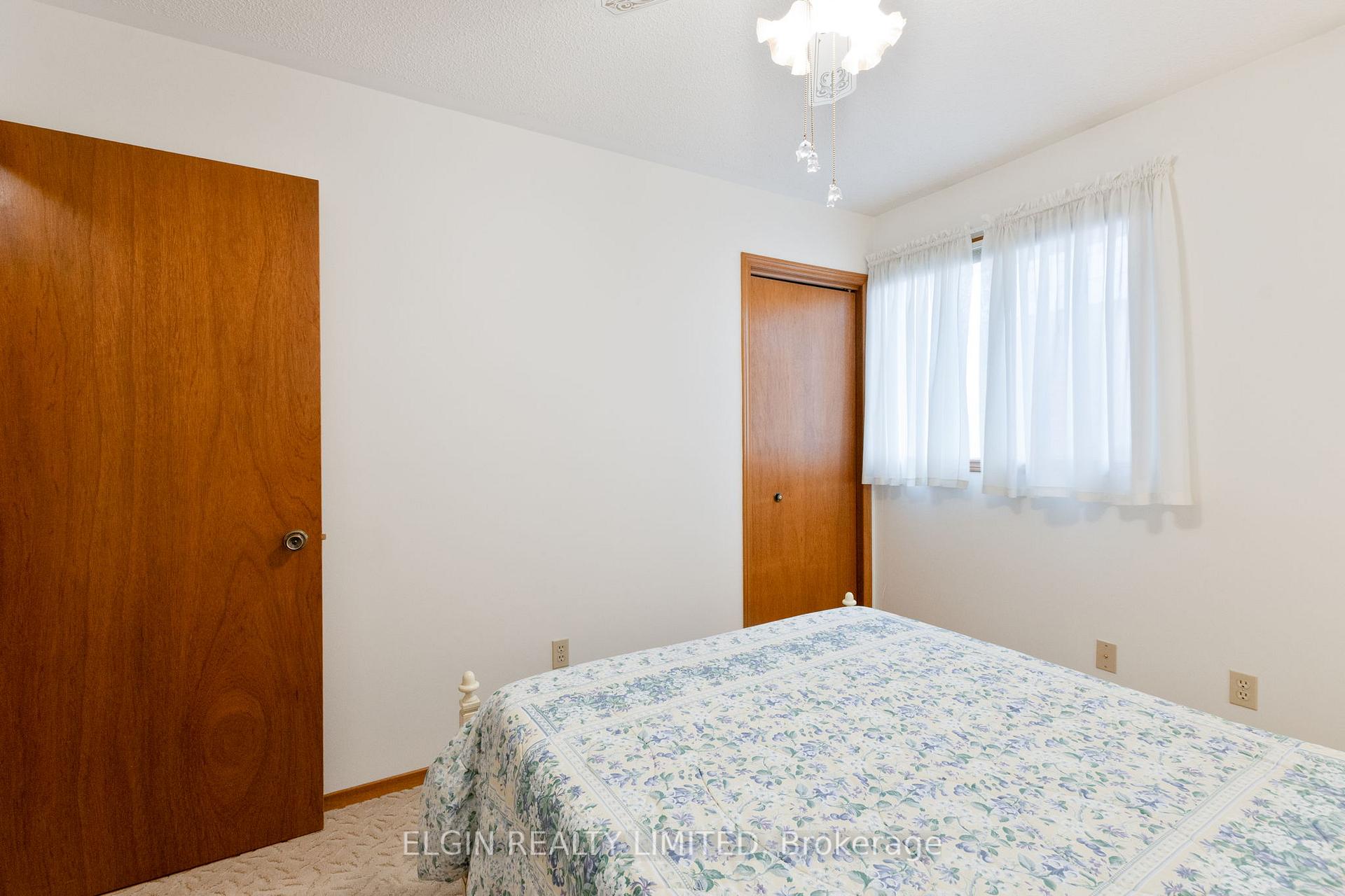 Photo 23 of 45 Bonnie Place, St. Thomas — HOMEH