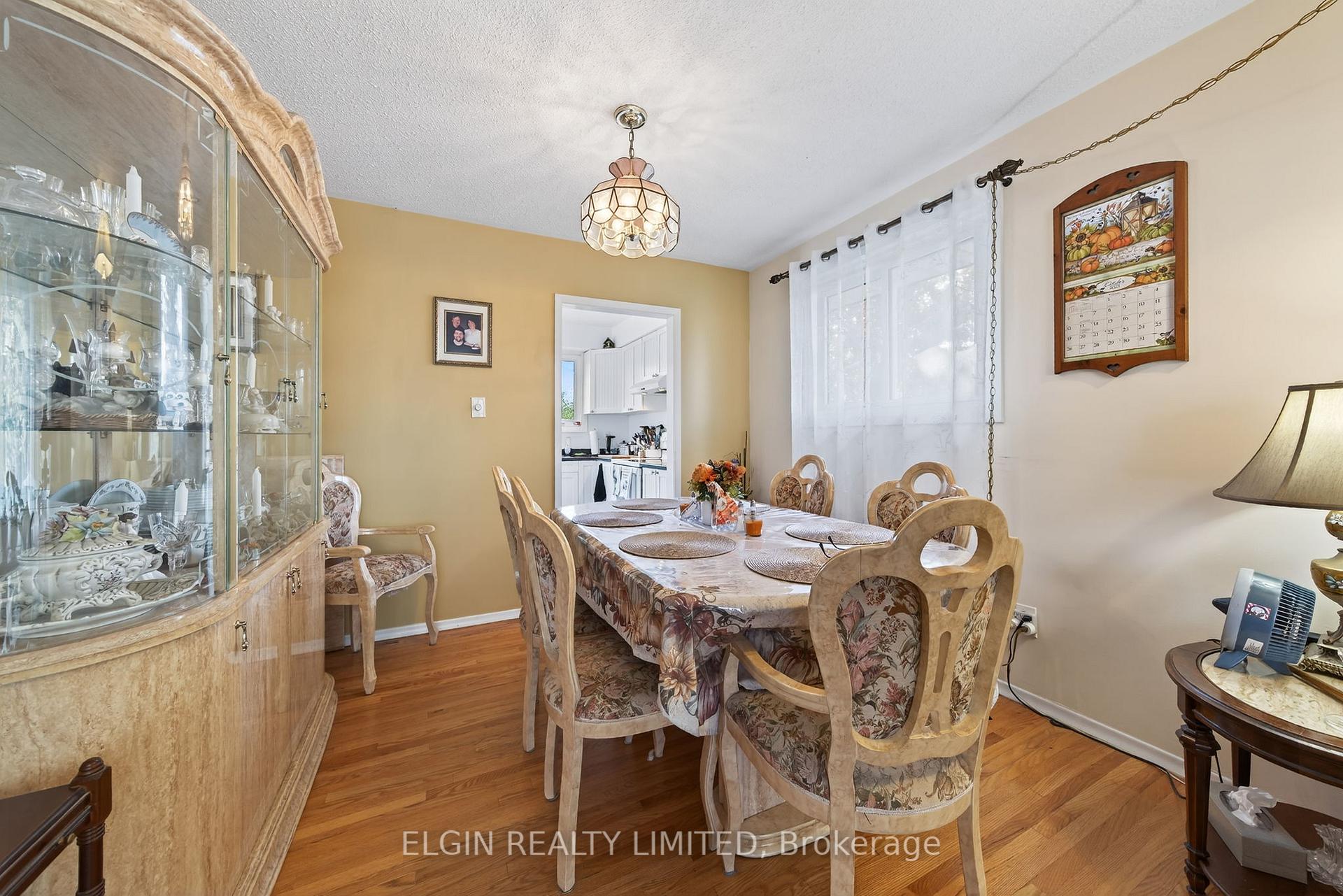 Photo 9 of 14 Stirling Crescent, St. Thomas — HOMEH