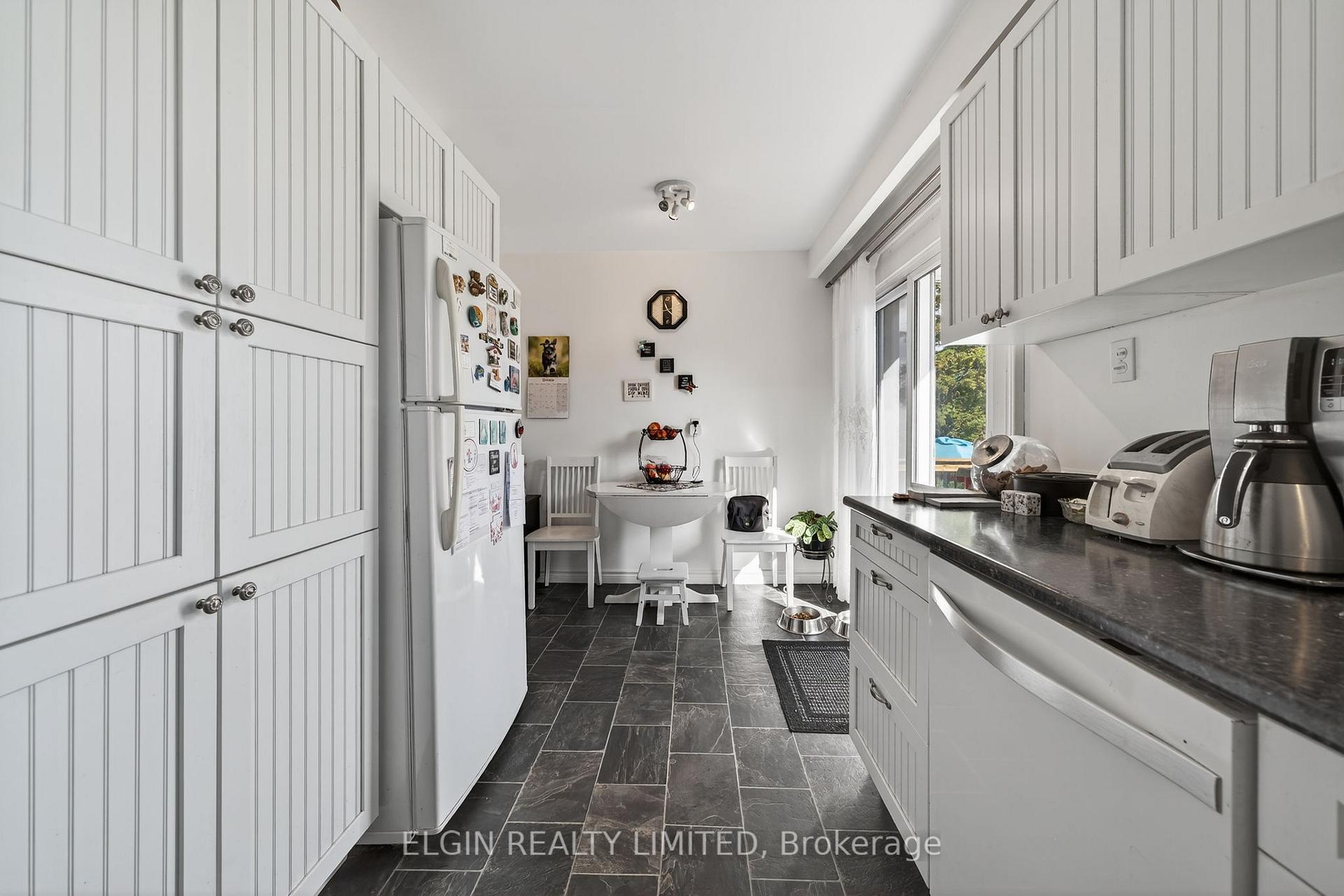 Photo 12 of 14 Stirling Crescent, St. Thomas — HOMEH