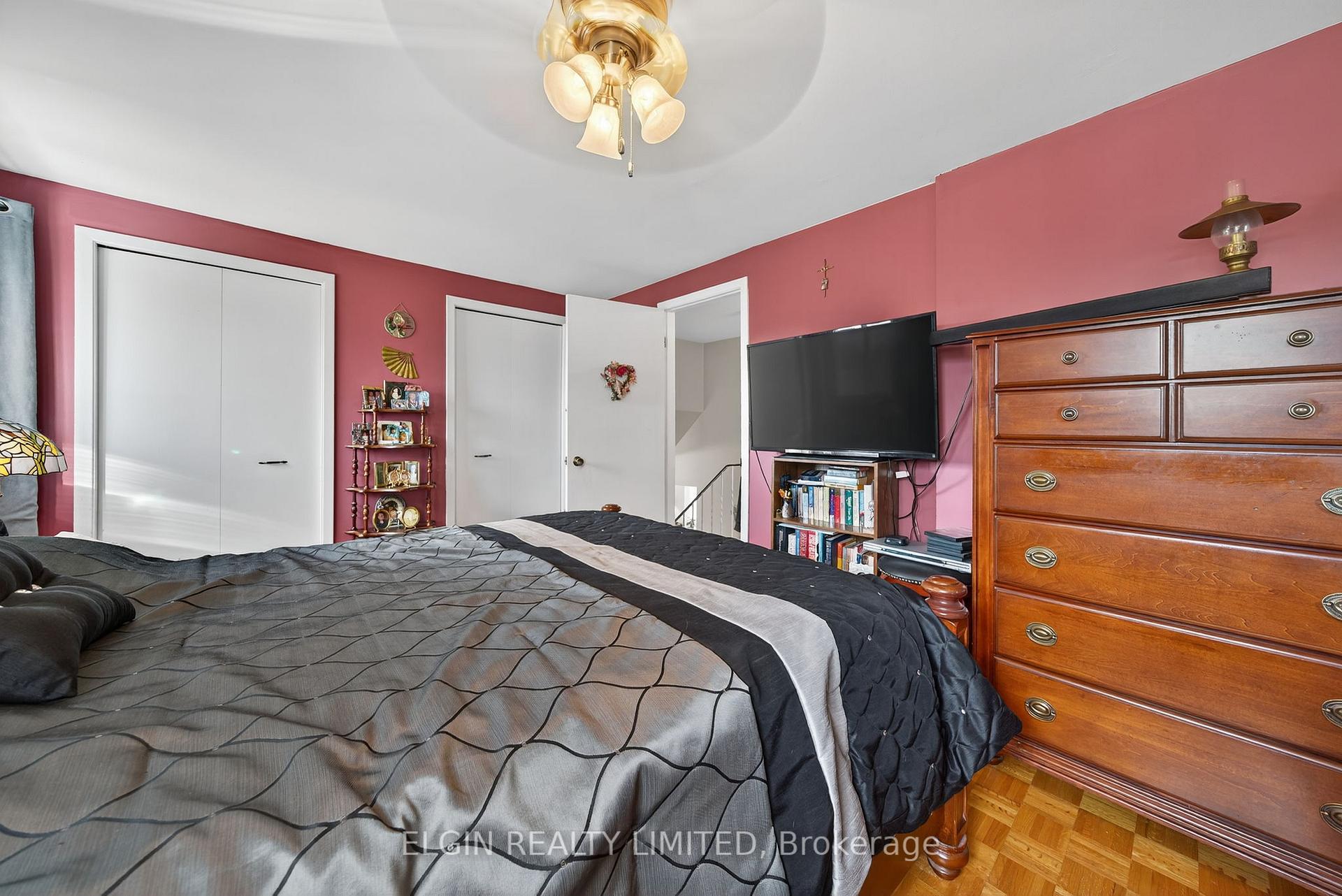 Photo 17 of 14 Stirling Crescent, St. Thomas — HOMEH