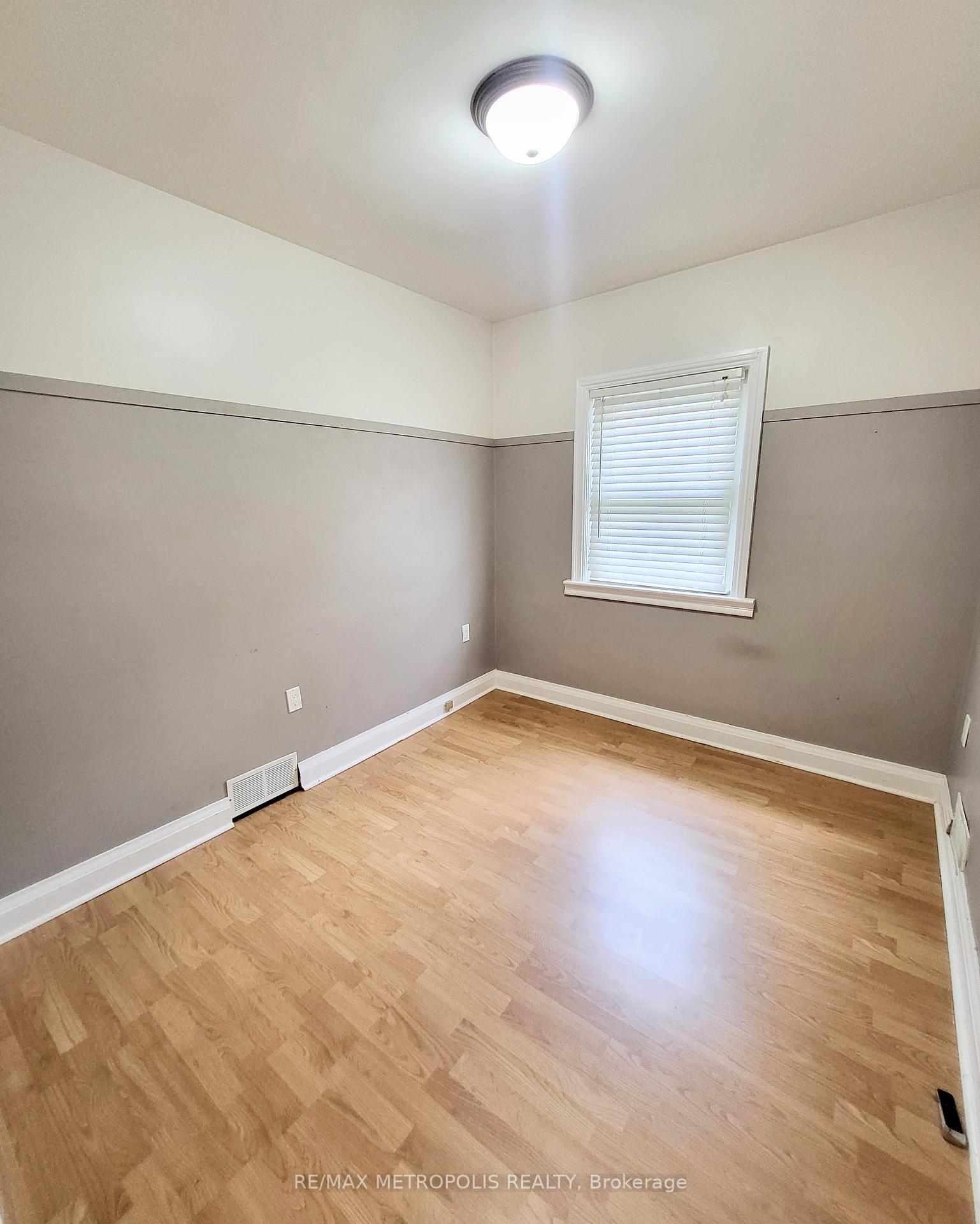 Photo 18 of 51 Michael Avenue, St. Catharines, Burleigh Hill — HOMEH