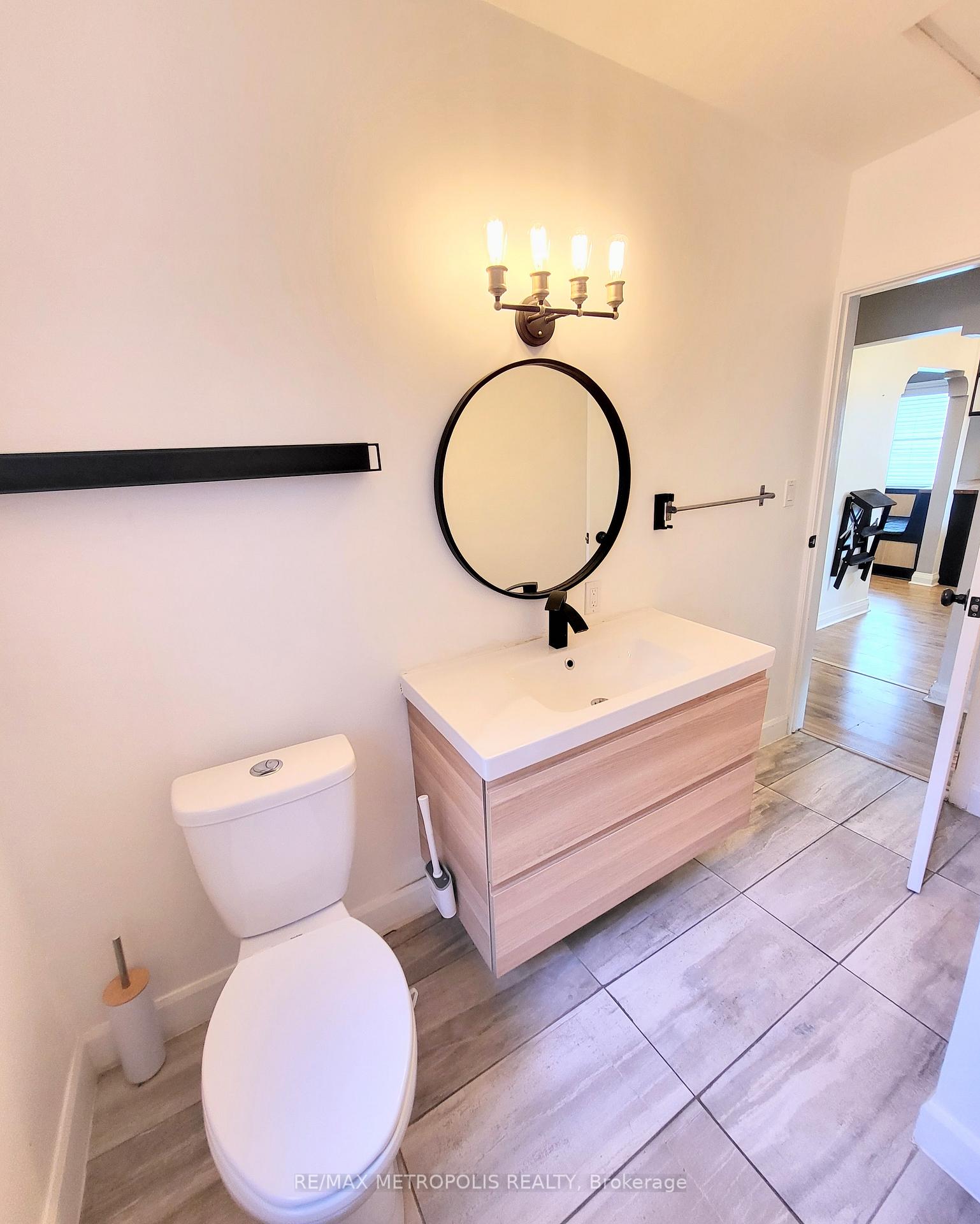 Photo 21 of 51 Michael Avenue, St. Catharines, Burleigh Hill — HOMEH
