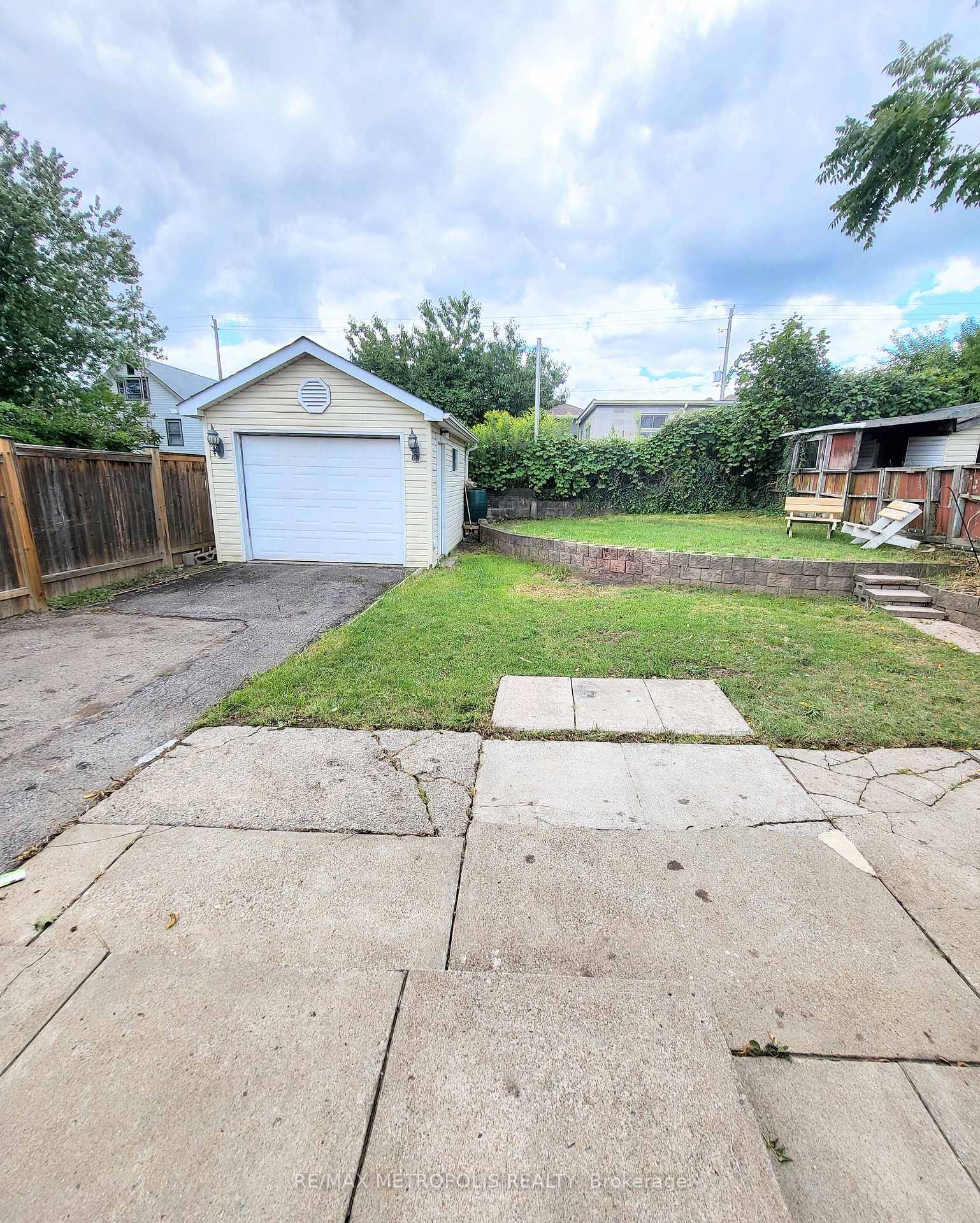 Photo 28 of 51 Michael Avenue, St. Catharines, Burleigh Hill — HOMEH