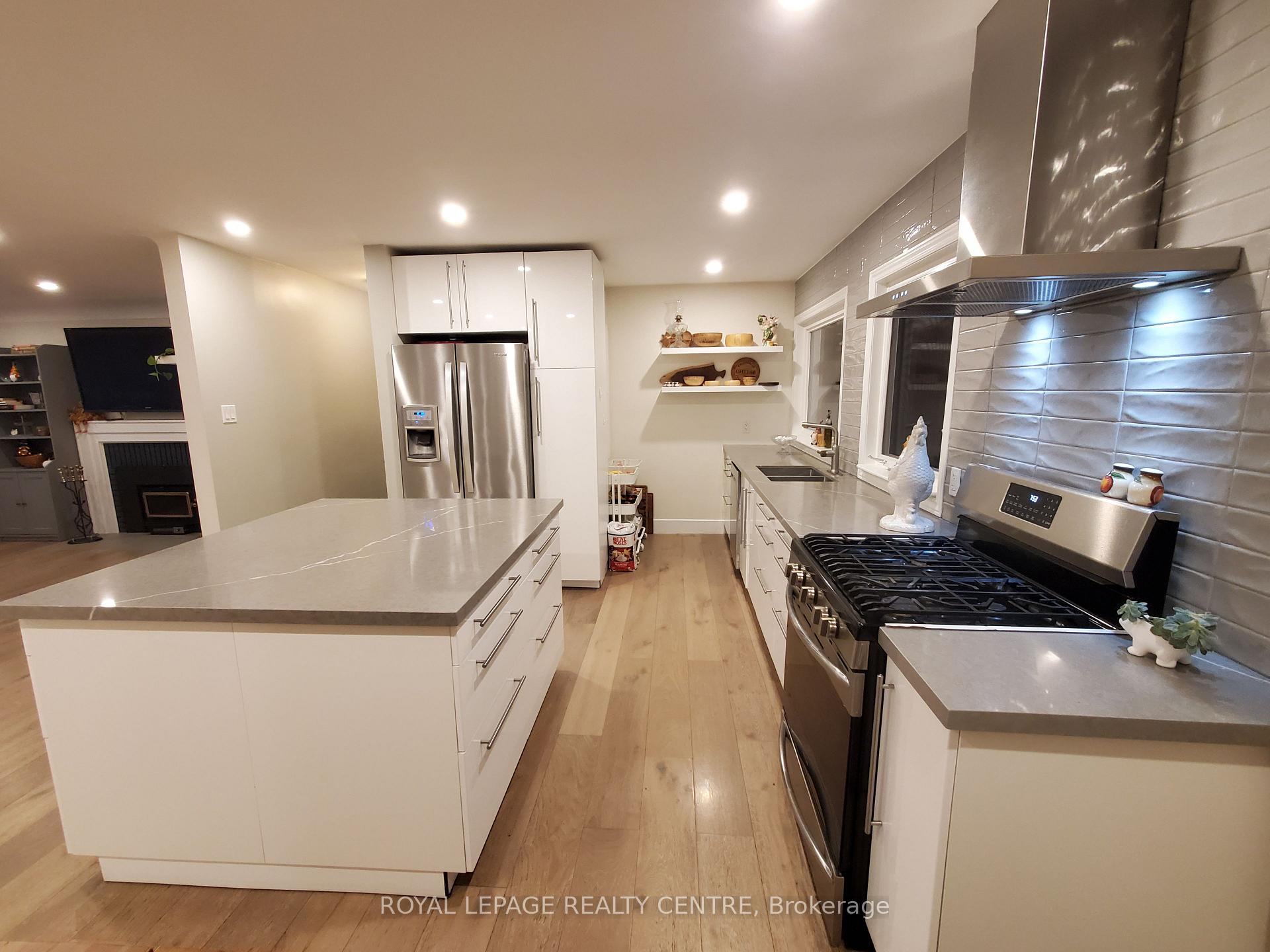 Photo 8 of 5 Mountainview Drive, St. Catharines, Glendale/Glenridge — HOMEH