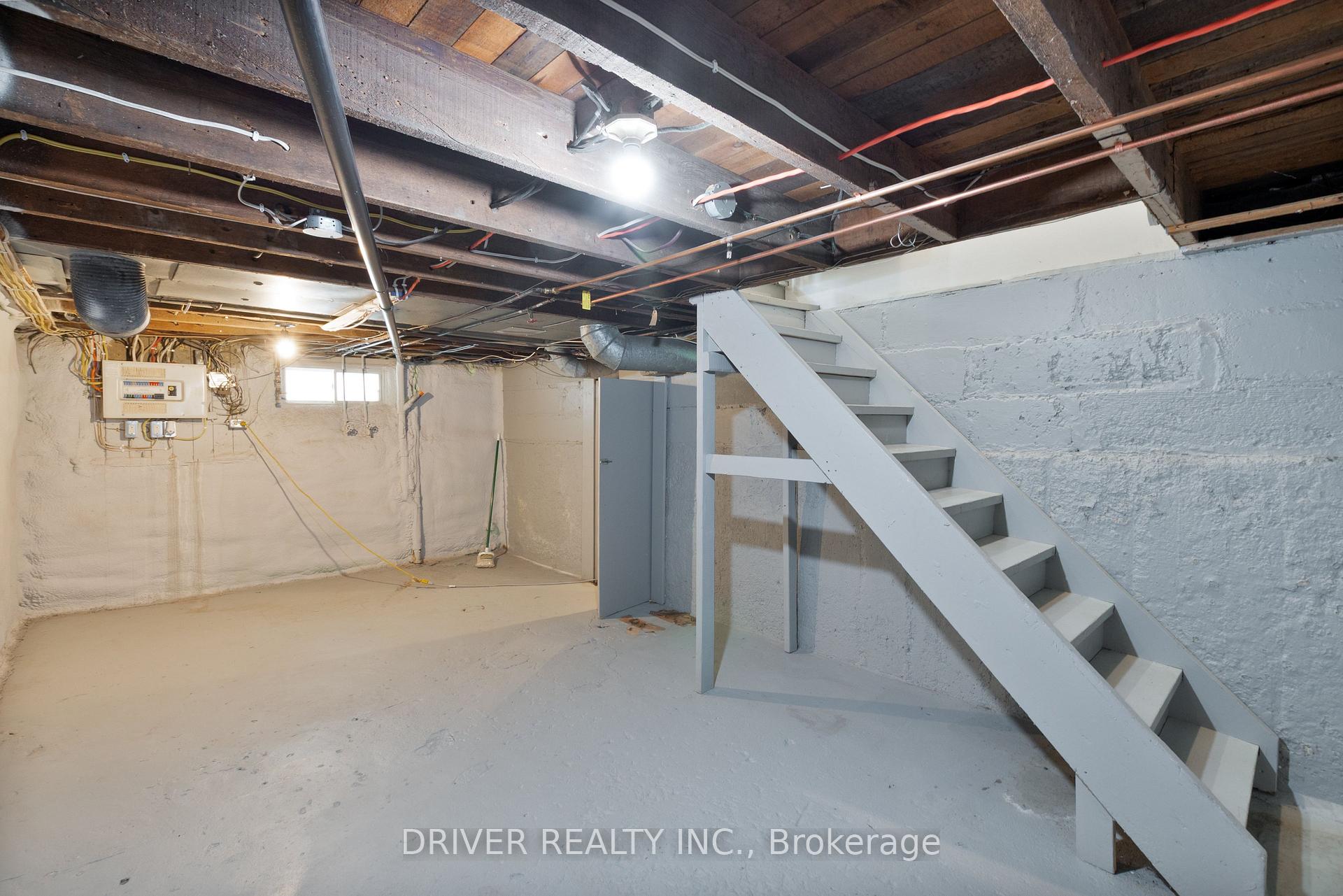 Photo 16 of 91 Malakoff Street, St. Thomas — HOMEH