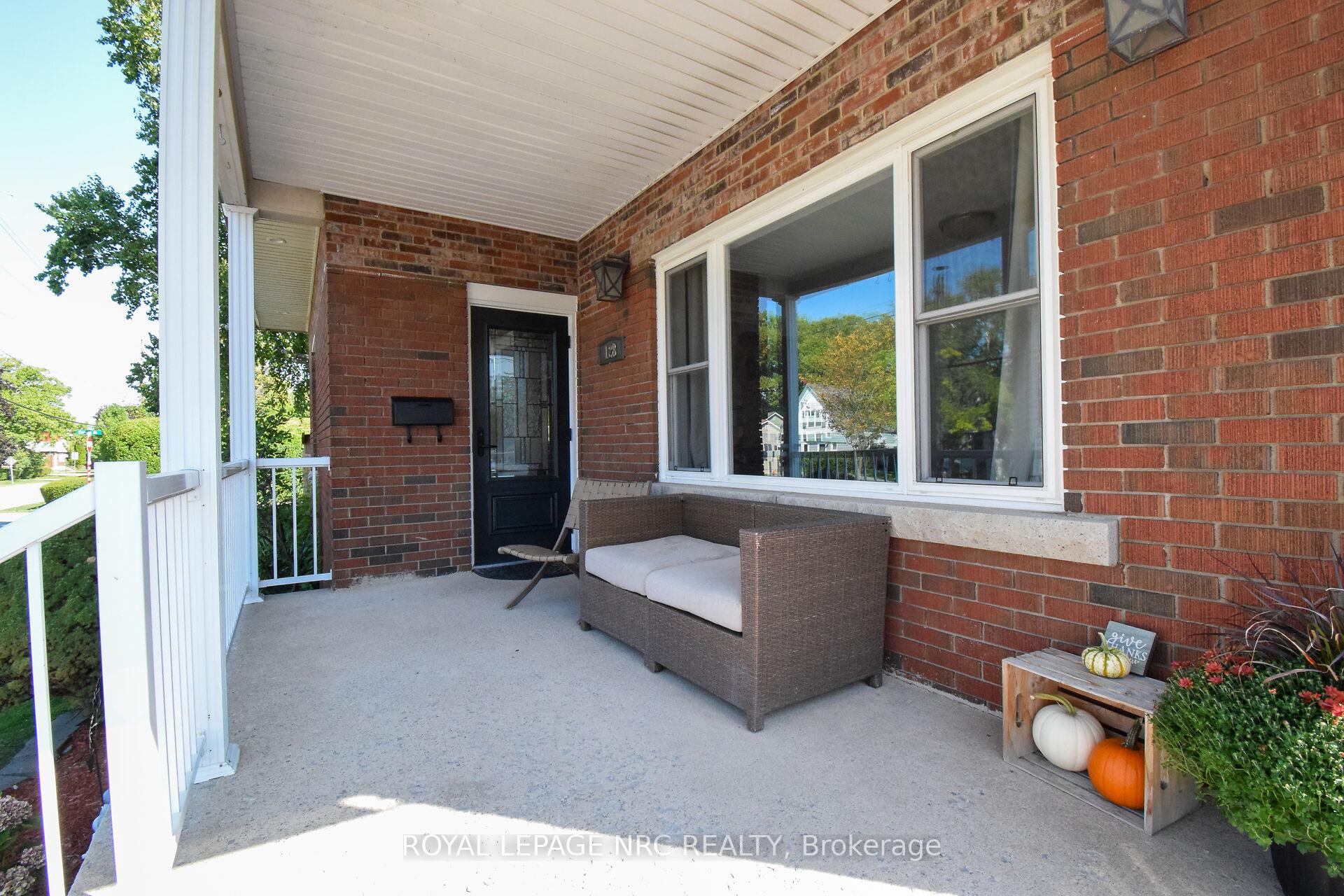 Photo 2 of 128 Haig Street, St. Catharines, Haig — HOMEH