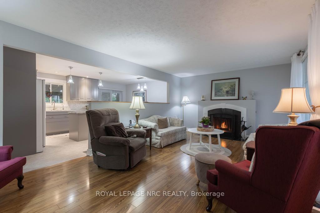 Photo 5 of 22 Beamer Avenue, St. Catharines, Bunting/Linwell — HOMEH