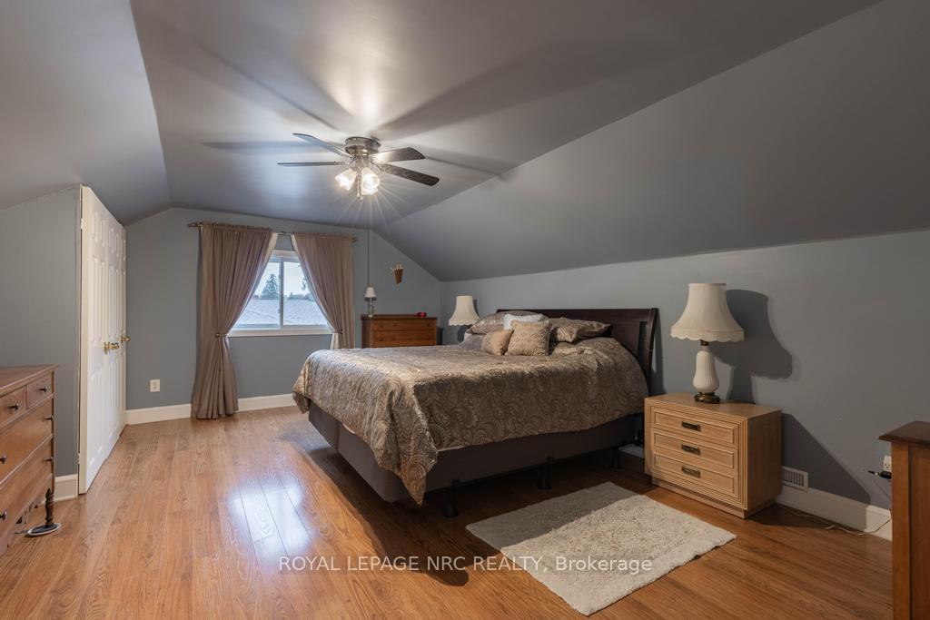 Photo 18 of 22 Beamer Avenue, St. Catharines, Bunting/Linwell — HOMEH