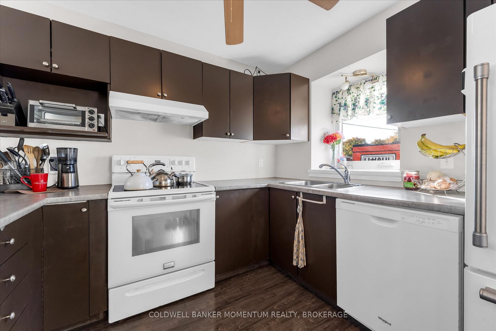 Photo 11 of 58 Margery Avenue, St. Catharines, Haig — HOMEH