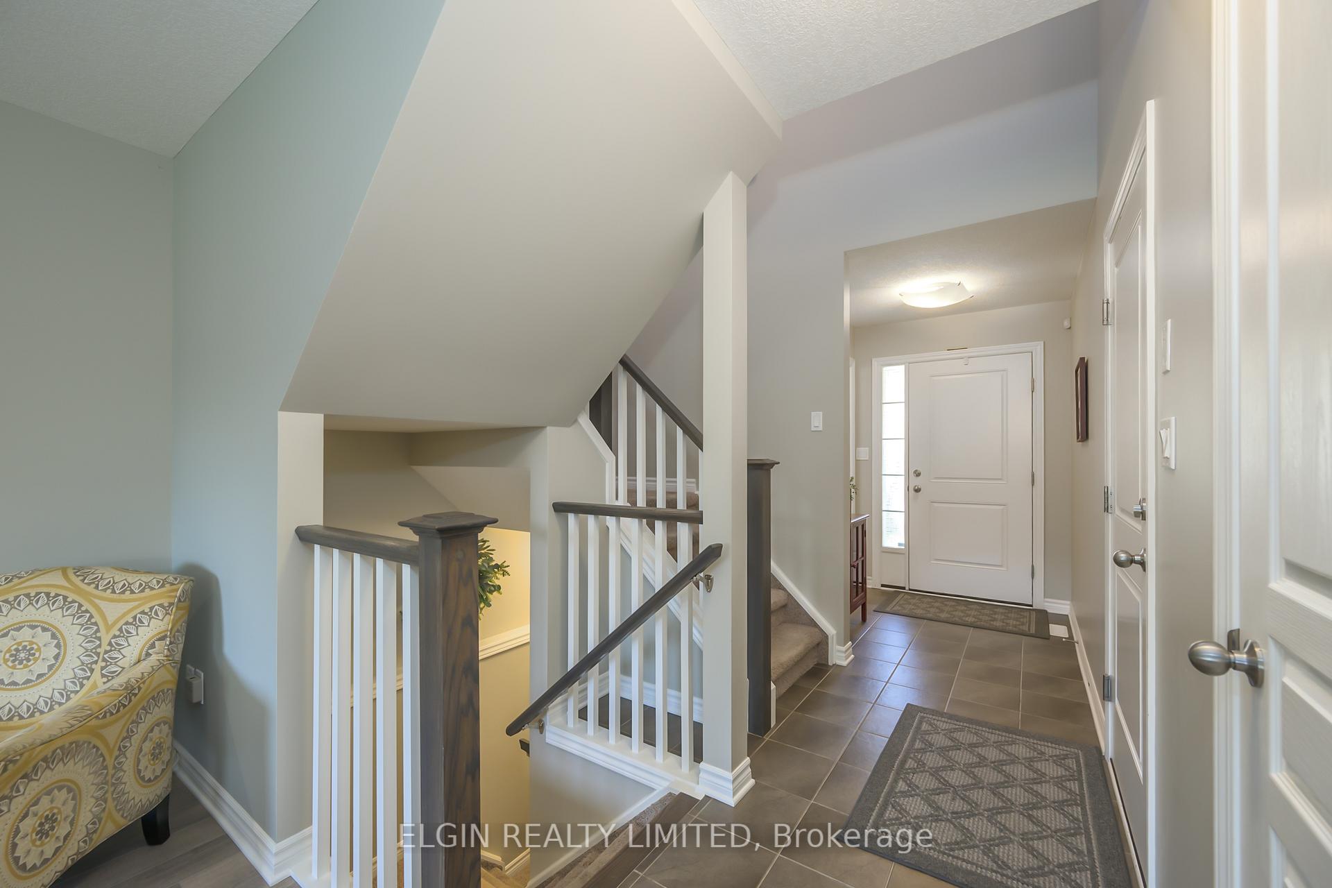 Photo 4 of 12 Russet Lane, St. Thomas — HOMEH