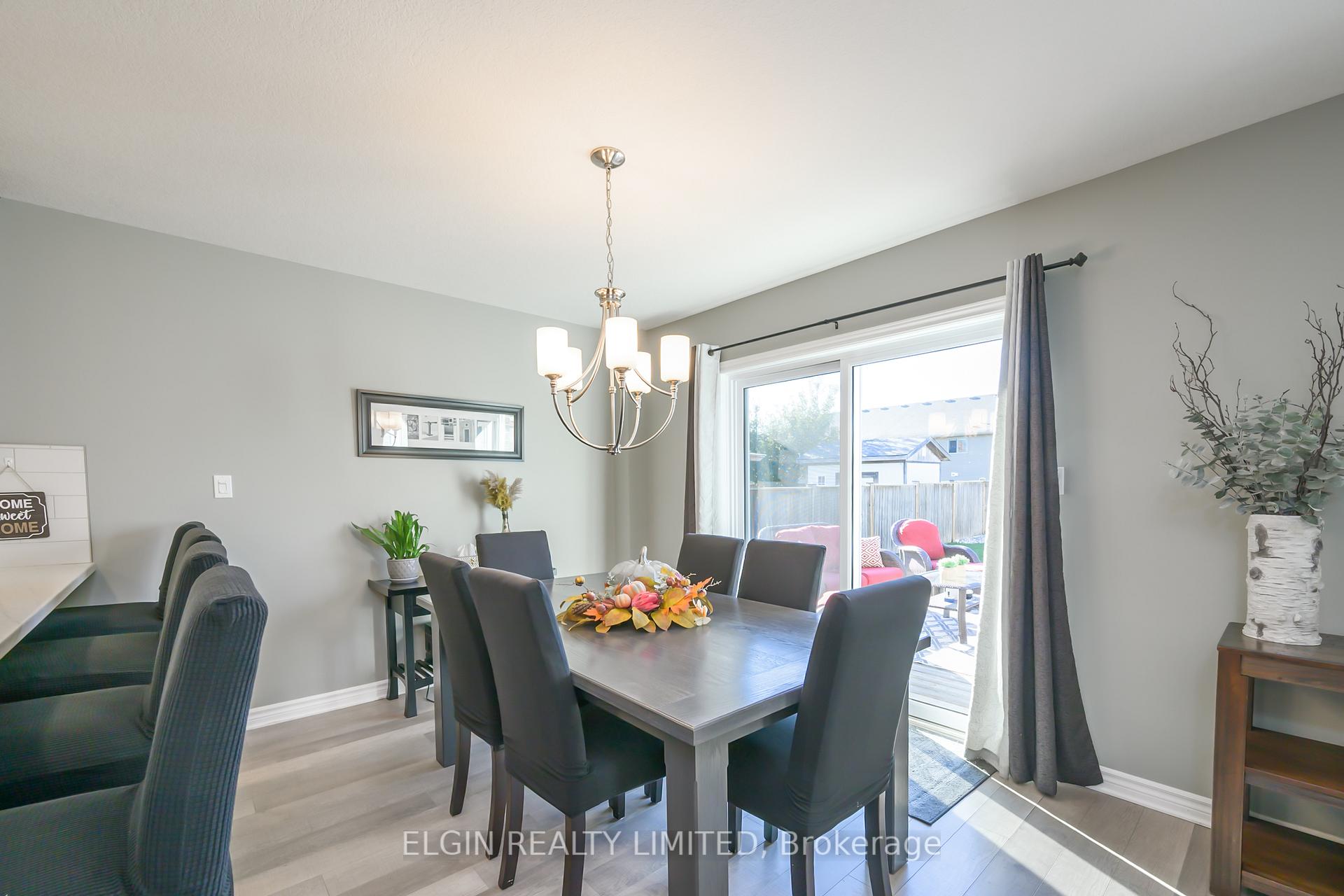 Photo 9 of 12 Russet Lane, St. Thomas — HOMEH