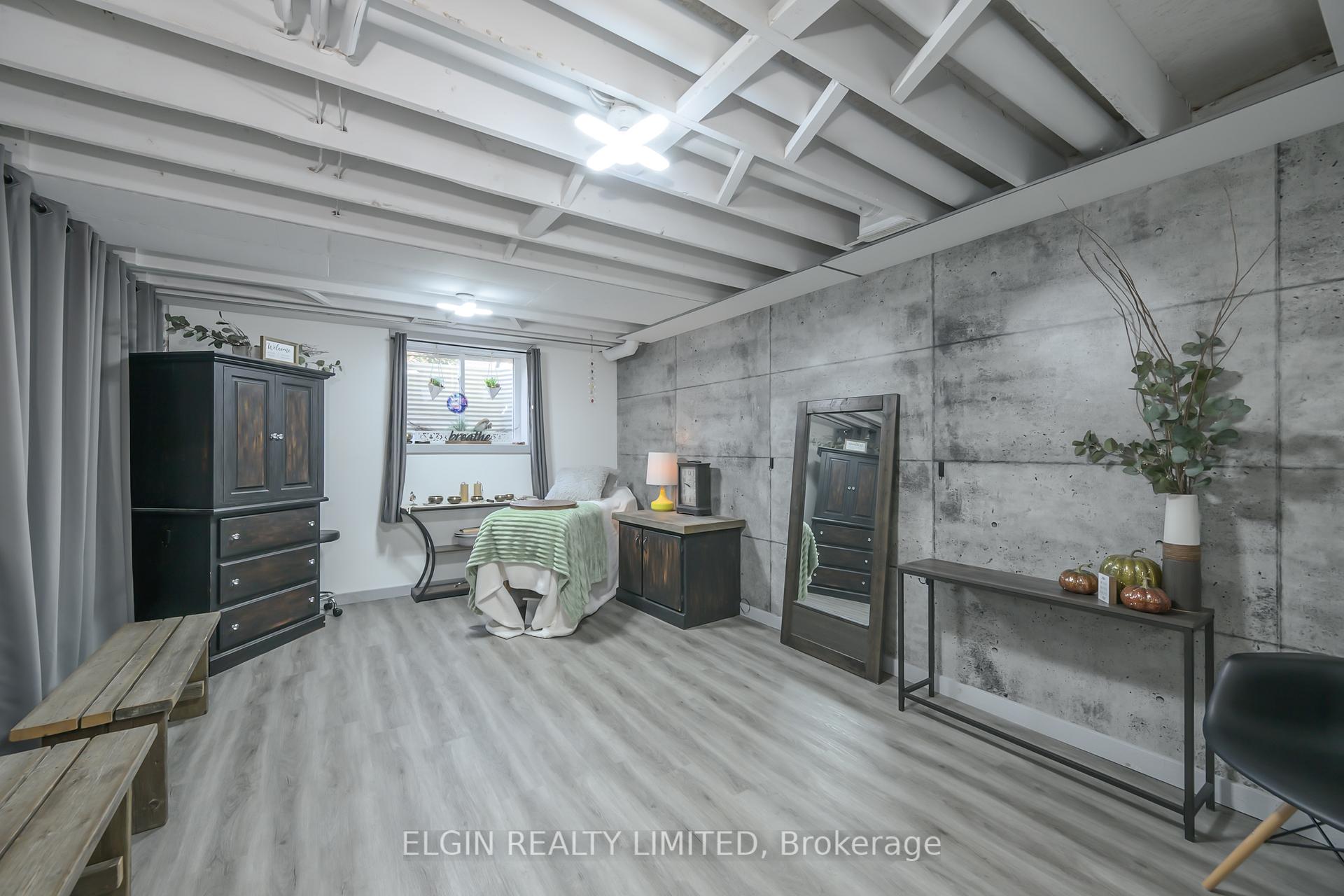 Photo 27 of 12 Russet Lane, St. Thomas — HOMEH