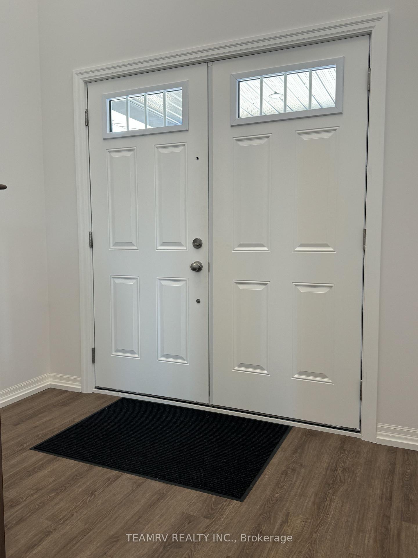 Photo 3 of 26 Silverleaf Path, St. Thomas — HOMEH