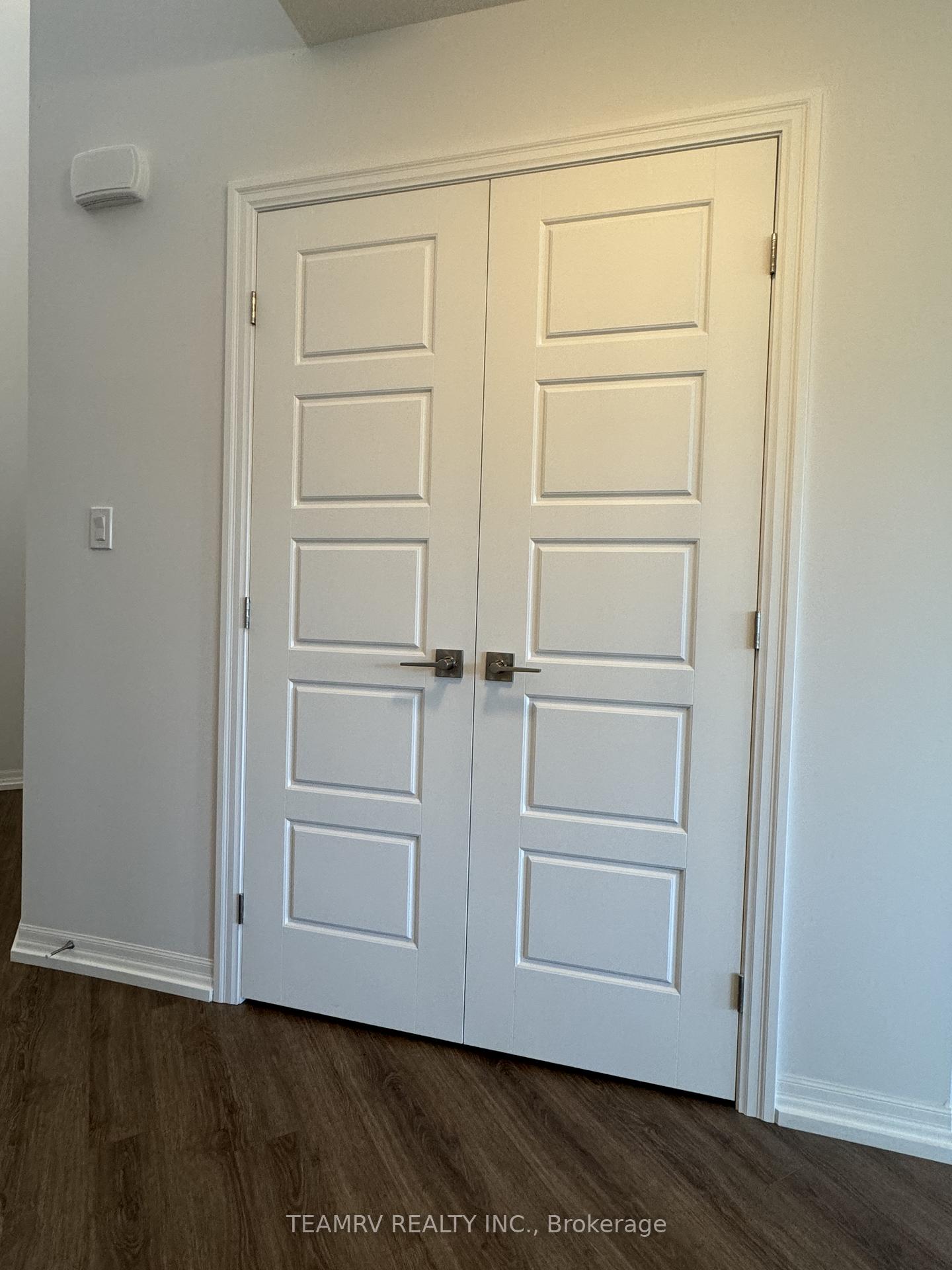Photo 5 of 26 Silverleaf Path, St. Thomas — HOMEH