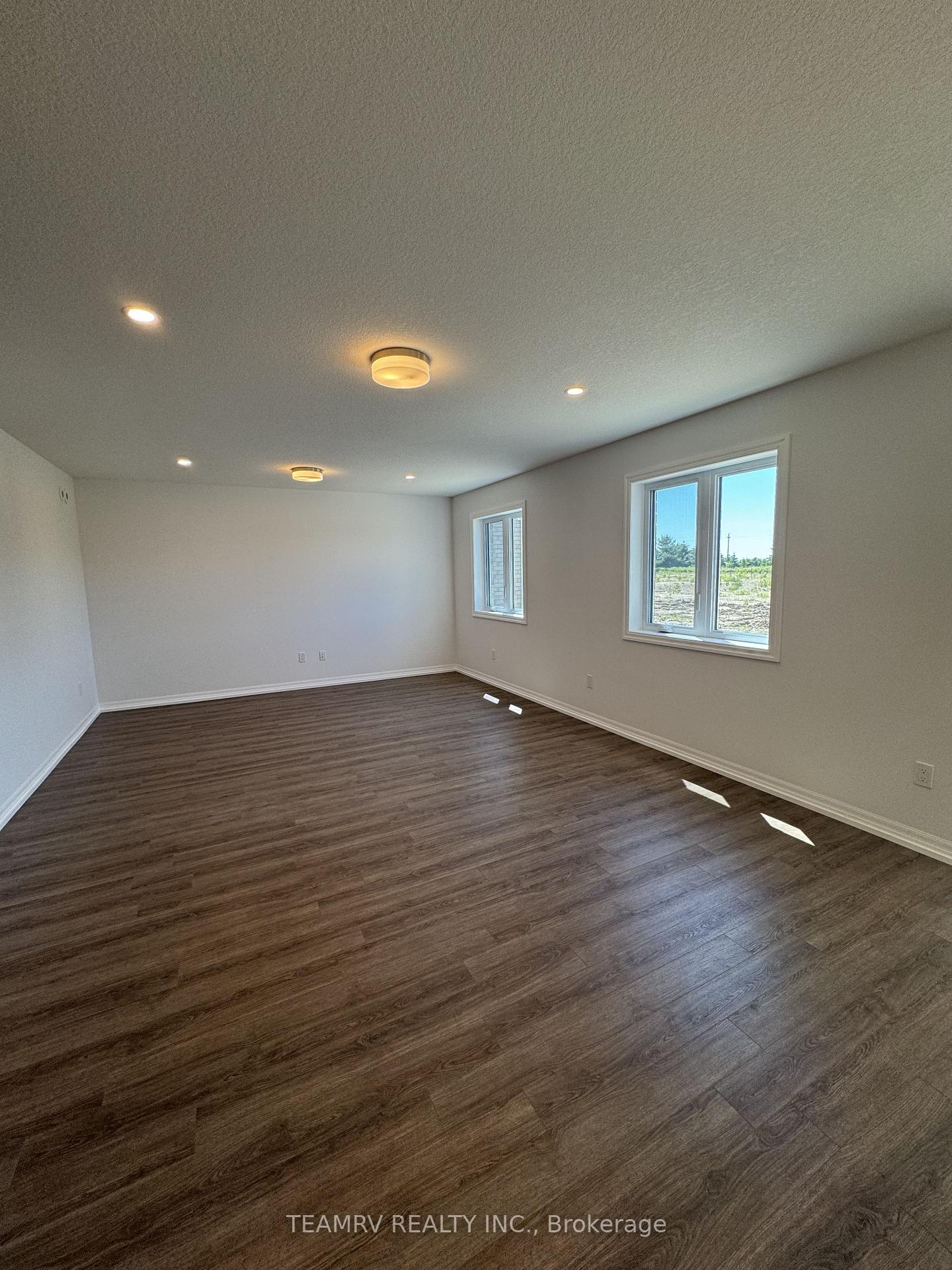 Photo 8 of 26 Silverleaf Path, St. Thomas — HOMEH