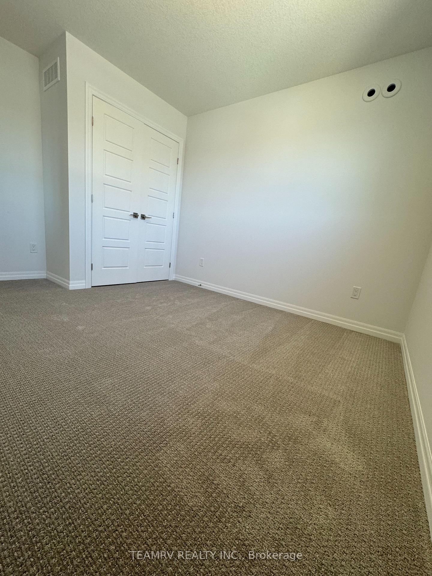 Photo 31 of 26 Silverleaf Path, St. Thomas — HOMEH