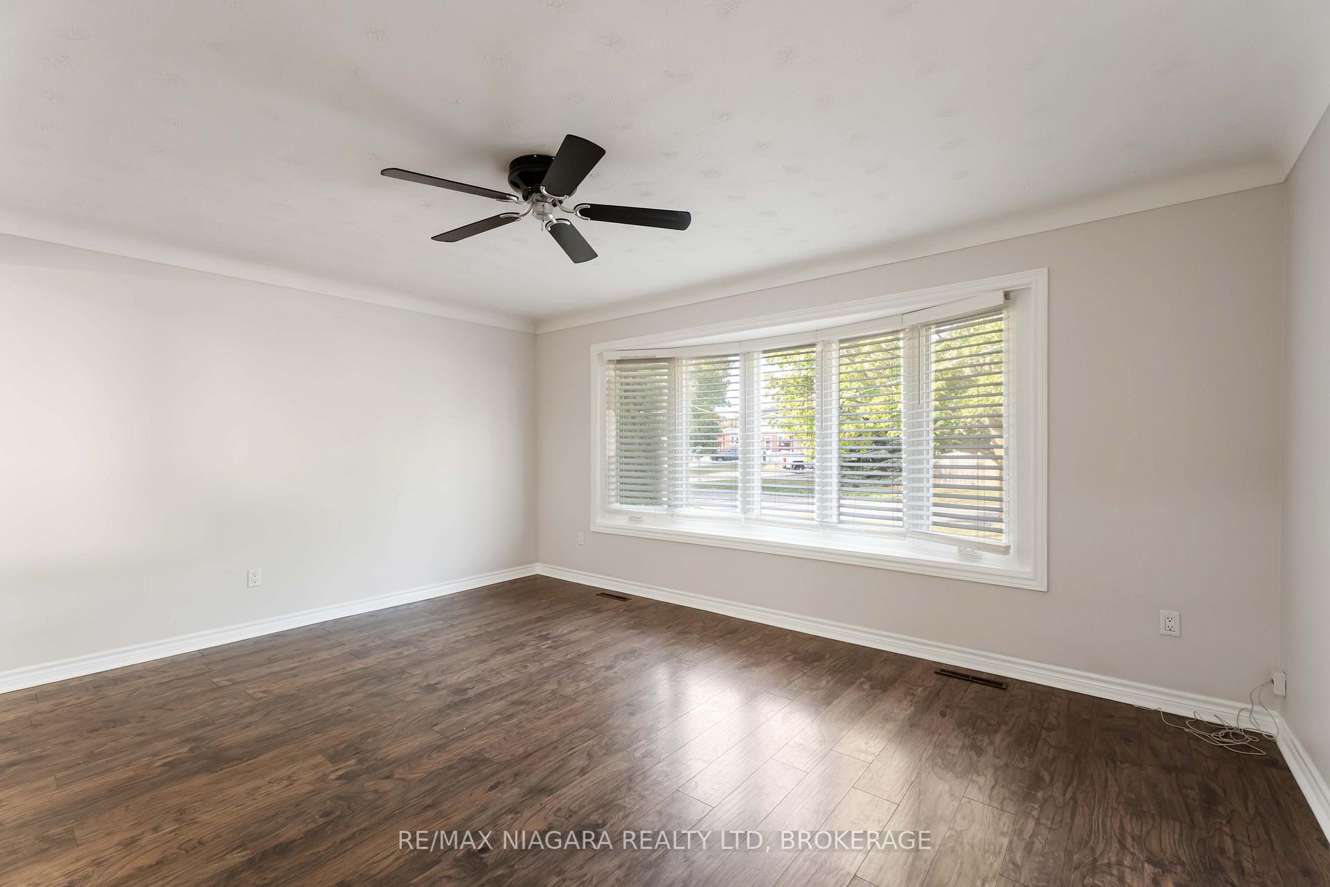 Photo 6 of 80 Ted Street, St. Catharines, Fairview — HOMEH
