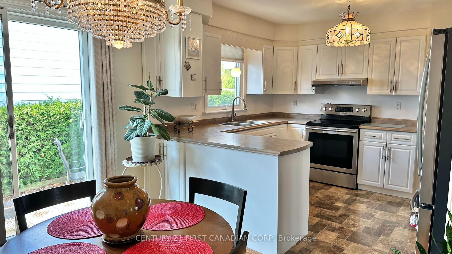 Photo 9 of 13 Pullen Avenue, St. Thomas — HOMEH