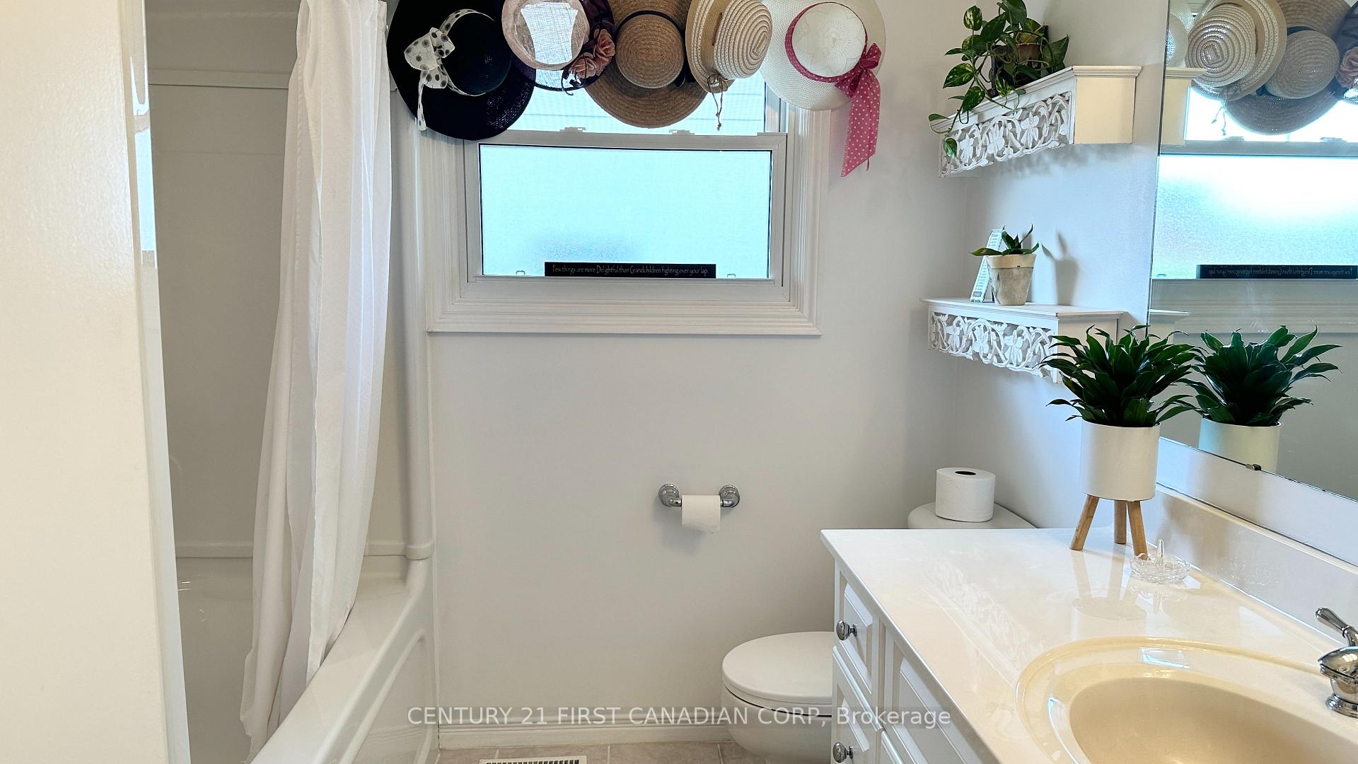Photo 23 of 13 Pullen Avenue, St. Thomas — HOMEH