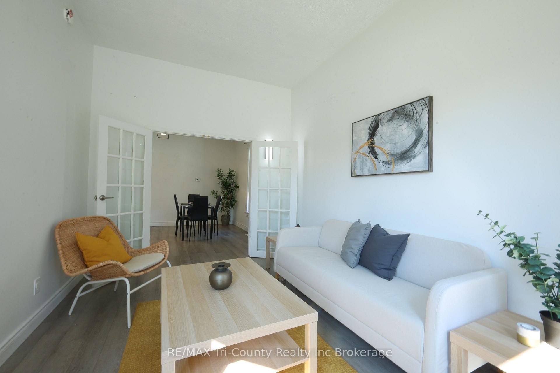 Photo 8 of 8 Erie Street, St. Thomas — HOMEH