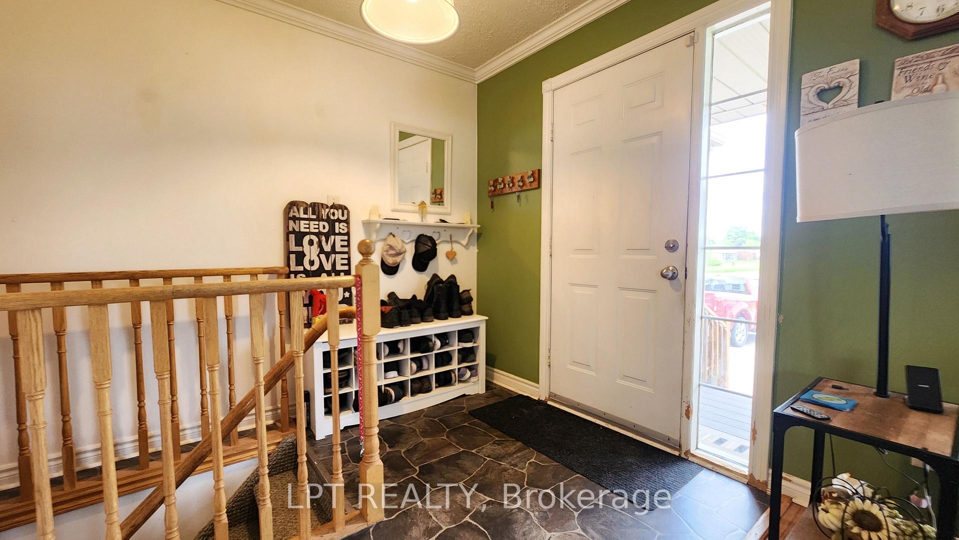 Photo 6 of 69 Simcoe Street, Springwater, Elmvale — HOMEH