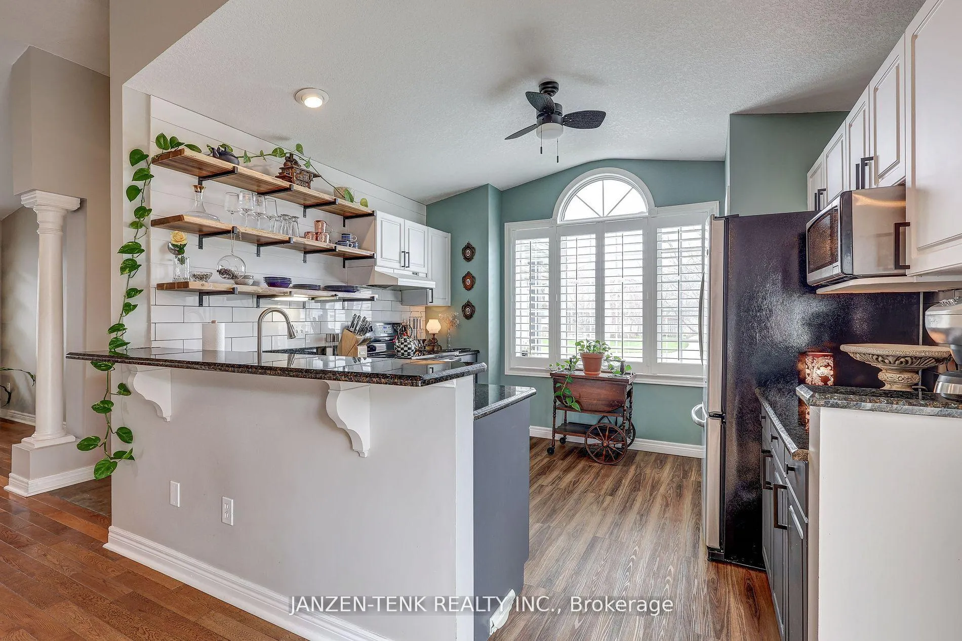 Photo 7 of 2 Rosethorn Court, St. Thomas — HOMEH