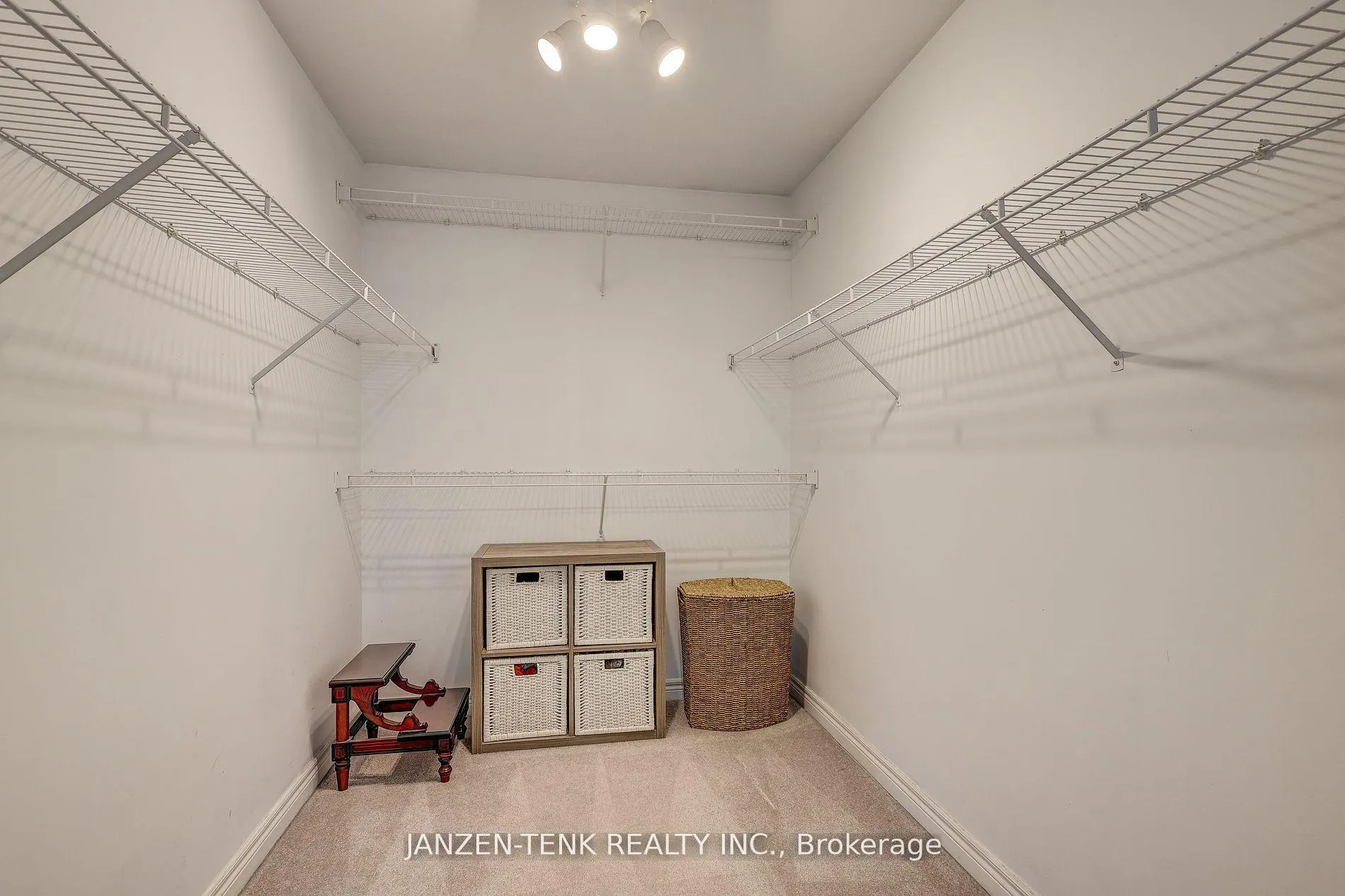 Photo 23 of 2 Rosethorn Court, St. Thomas — HOMEH