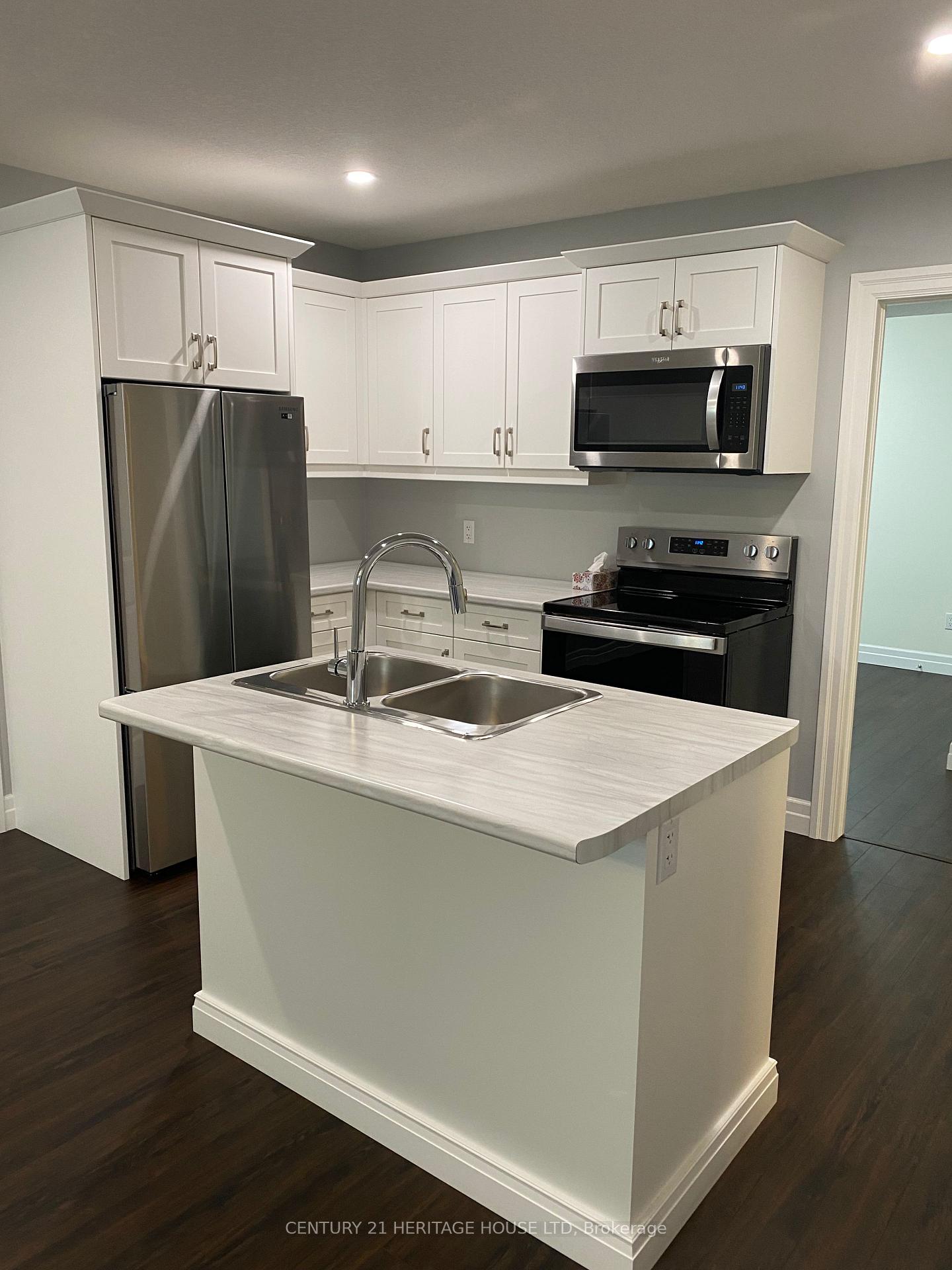 Photo 5 of 77 Royal Dornoch Drive S, St. Thomas — HOMEH