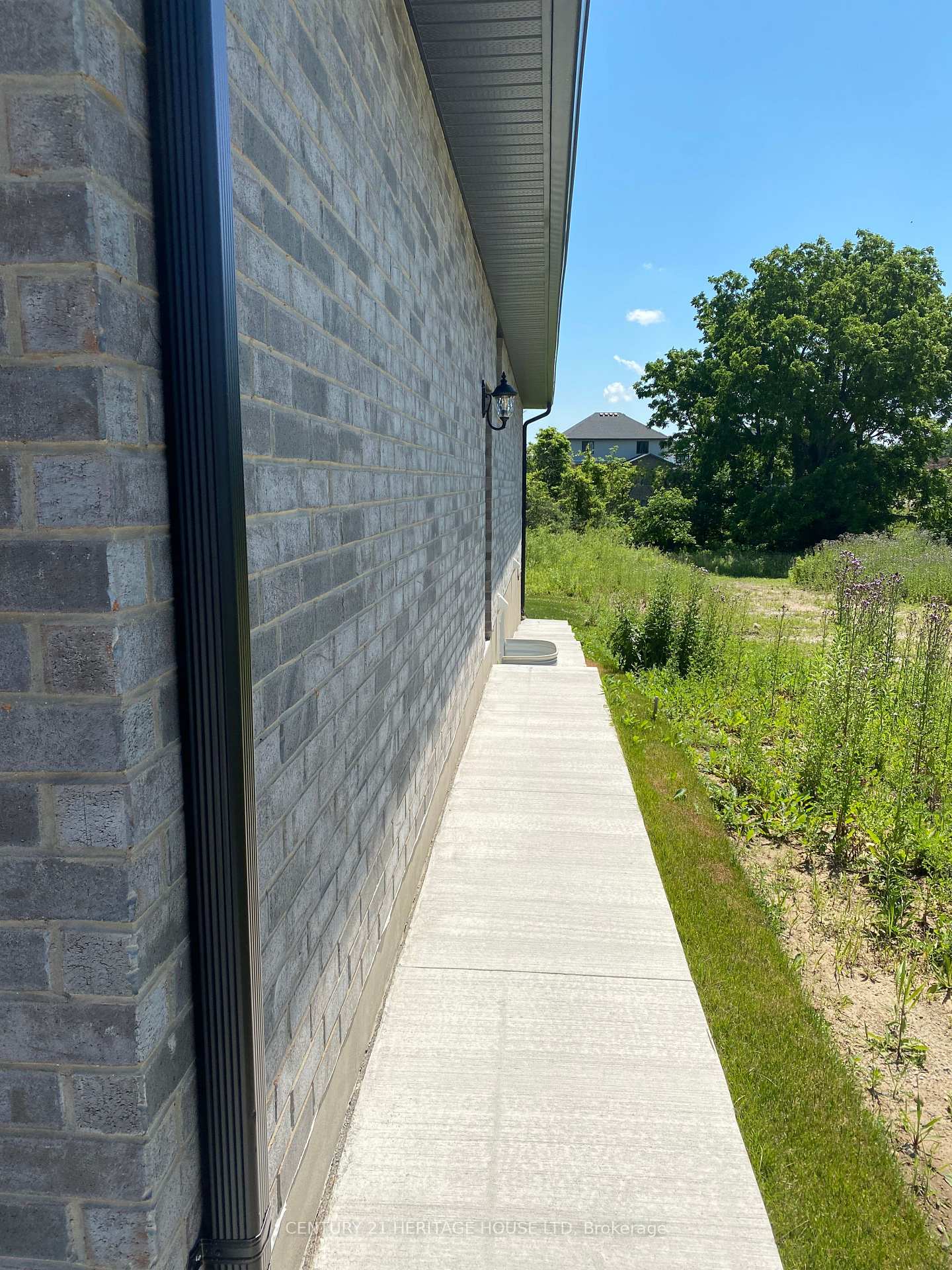 Photo 14 of 77 Royal Dornoch Drive S, St. Thomas — HOMEH