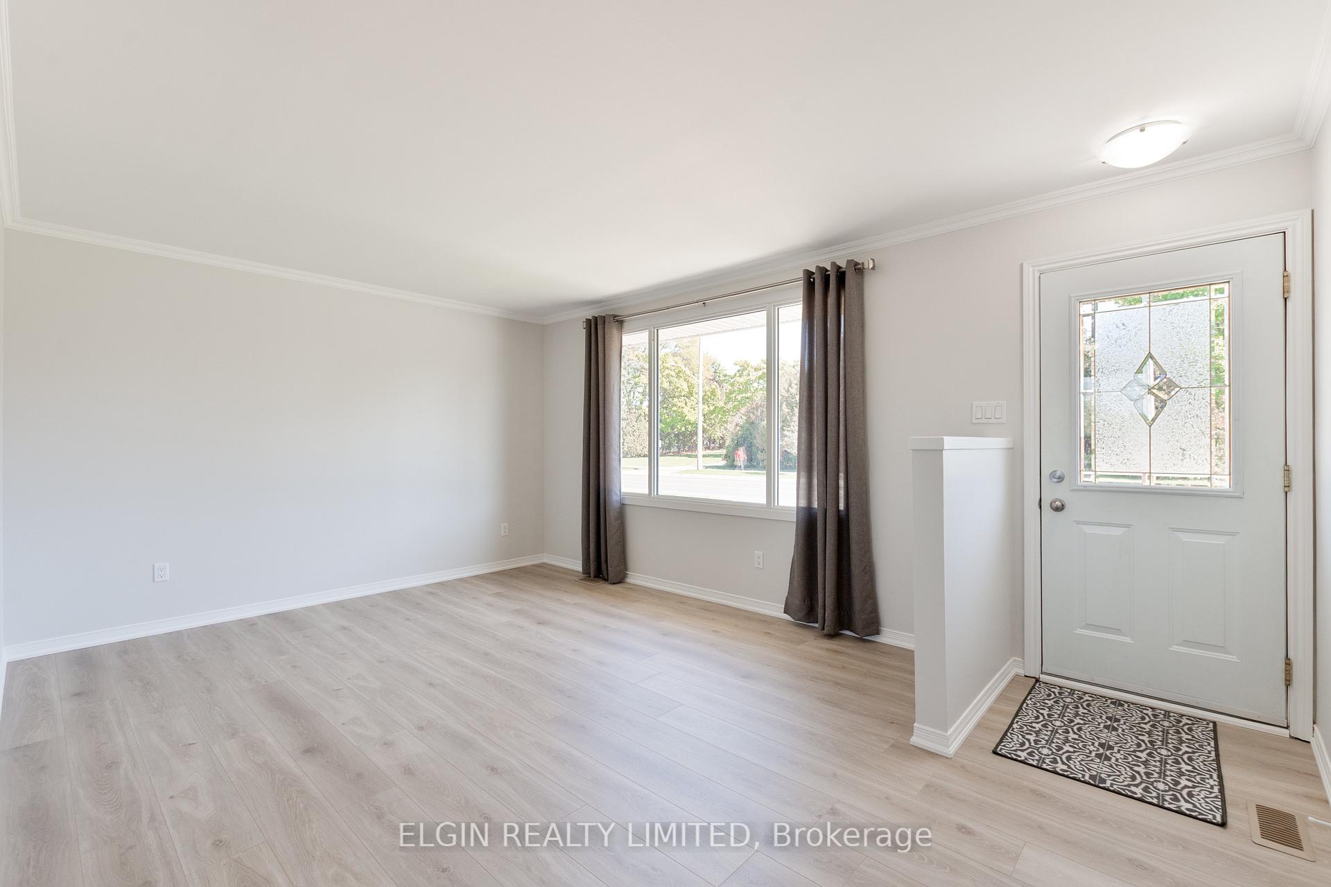 Photo 6 of 180 Fairview Avenue, St. Thomas — HOMEH