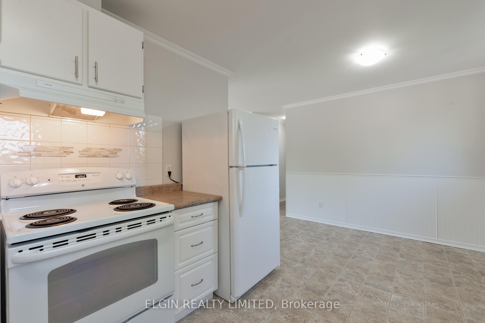 Photo 13 of 180 Fairview Avenue, St. Thomas — HOMEH