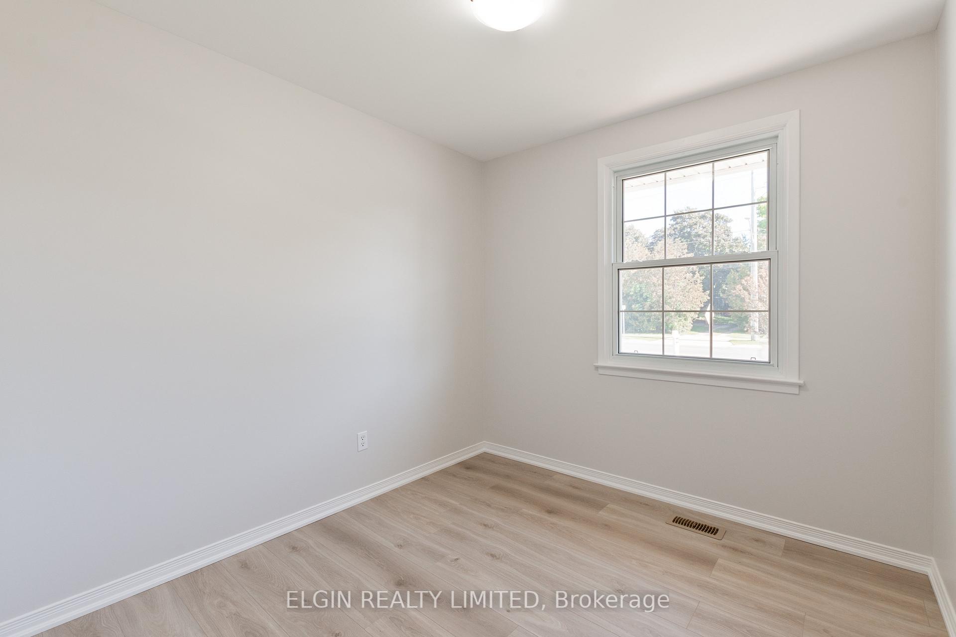 Photo 14 of 180 Fairview Avenue, St. Thomas — HOMEH