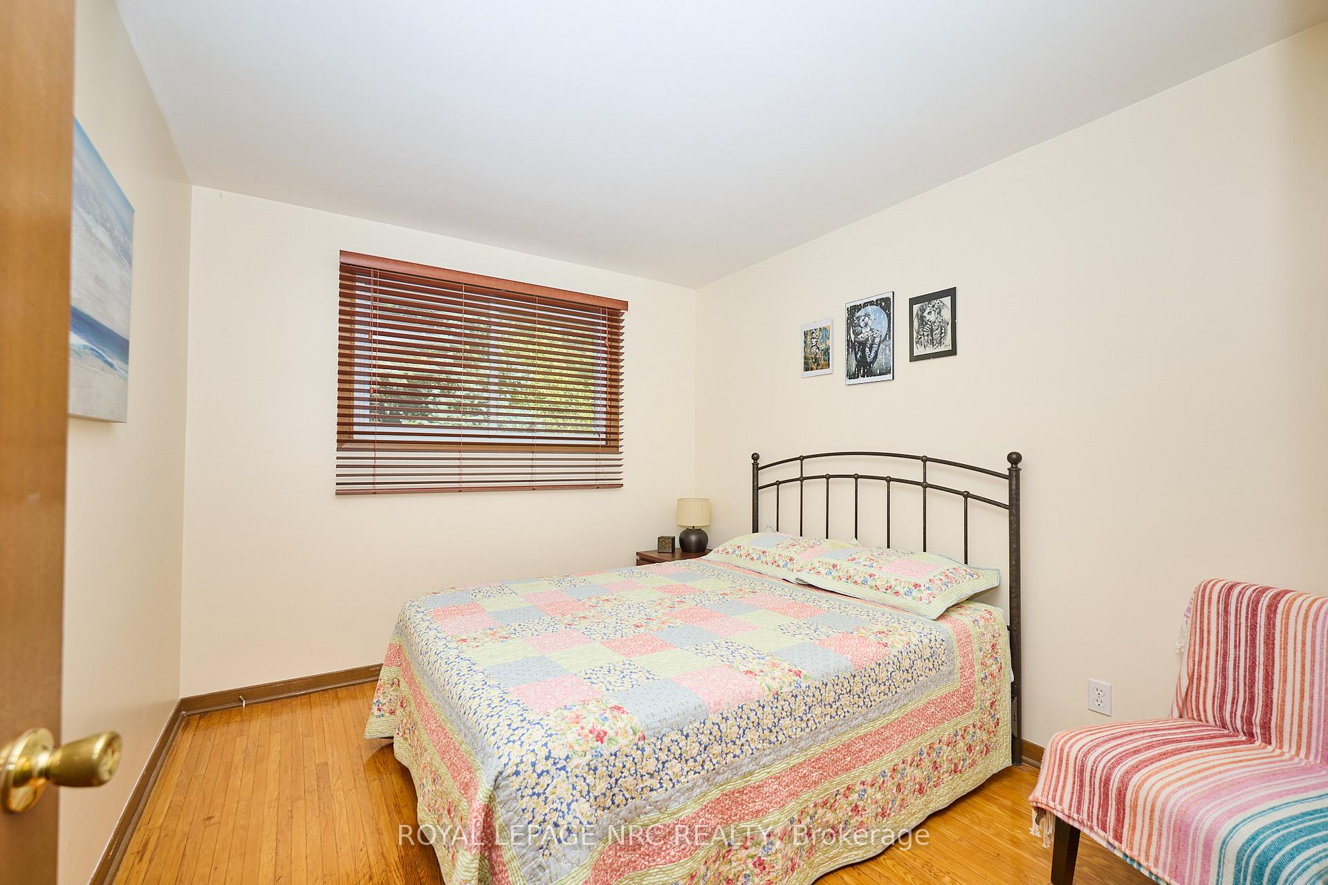 Photo 14 of 9 Royal Manor Drive, St. Catharines, Carlton/Bunting — HOMEH
